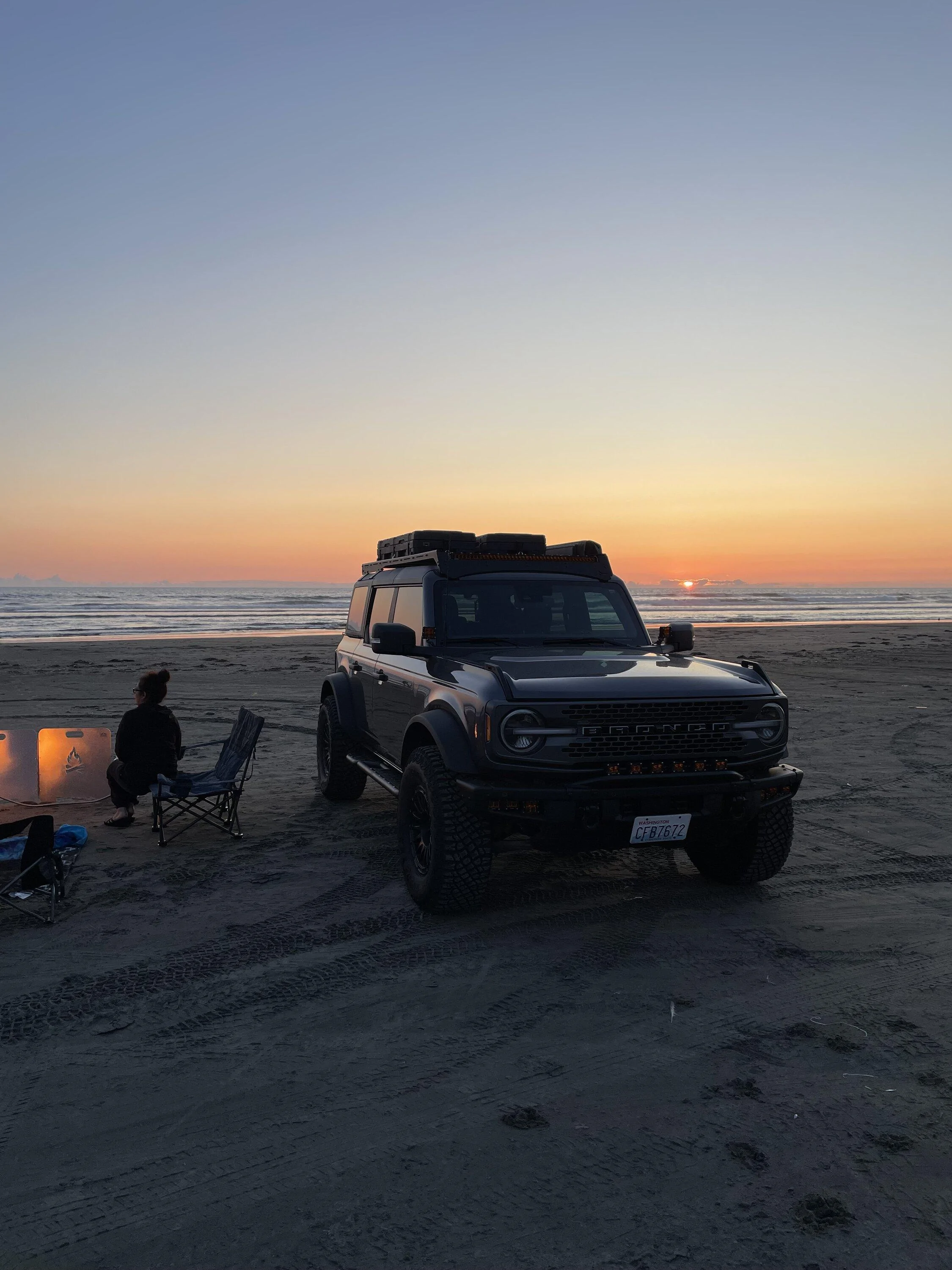Ford Bronco Driving on Washington beaches IMG_7717
