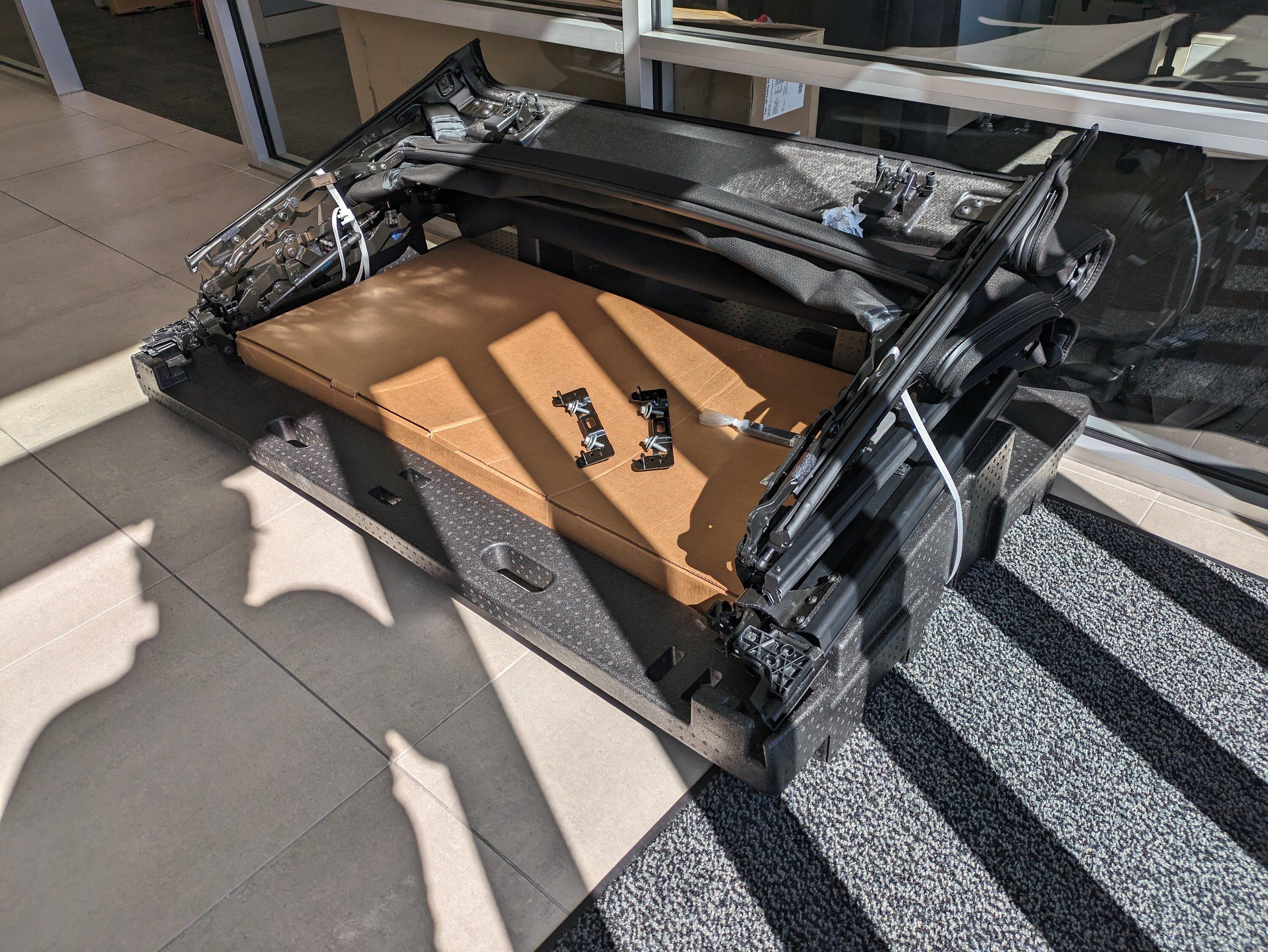 Ford Bronco Factory Soft Top with all hardware PXL_20230810_231806429