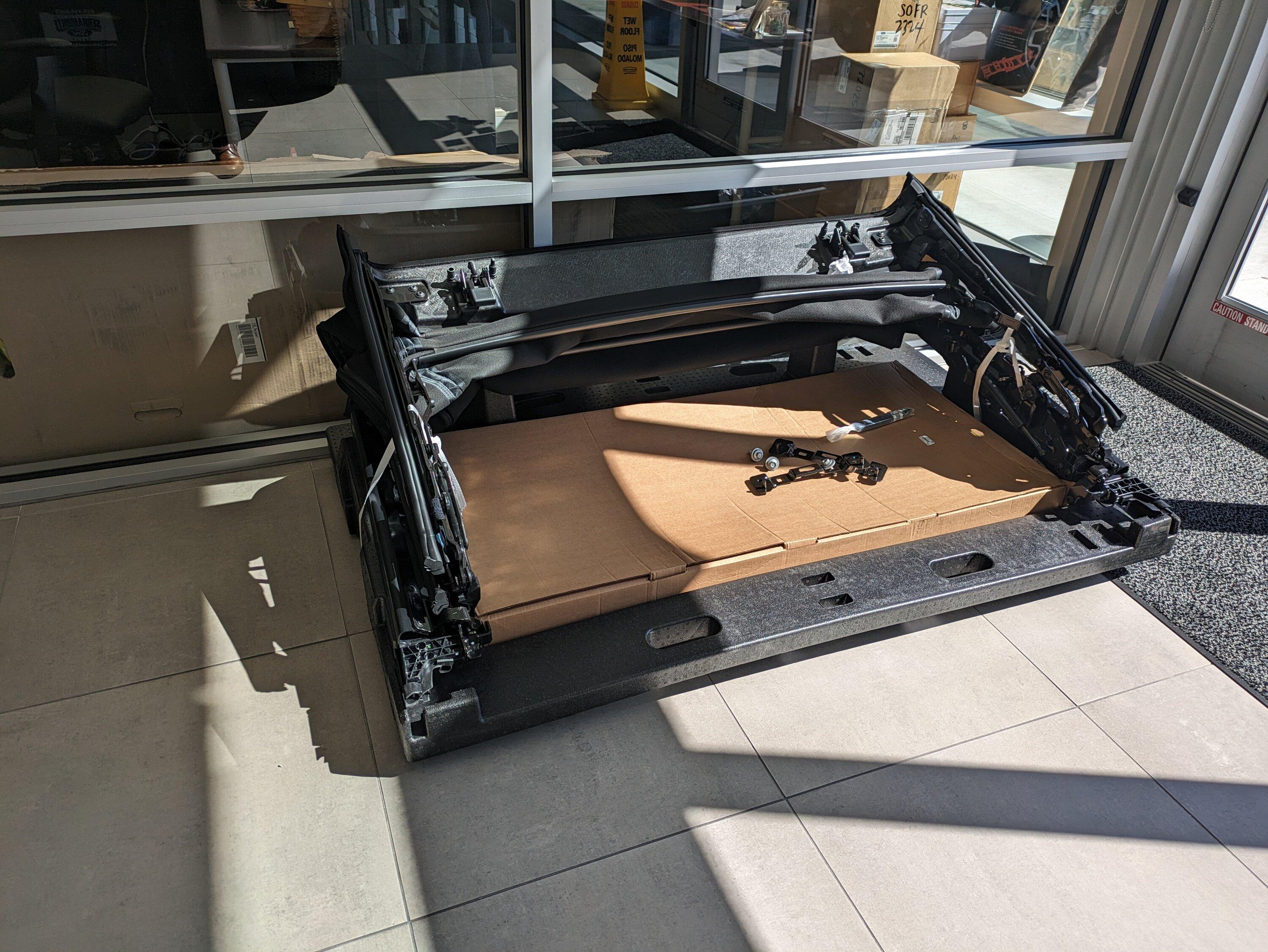 Ford Bronco Factory Soft Top with all hardware PXL_20230810_231739893