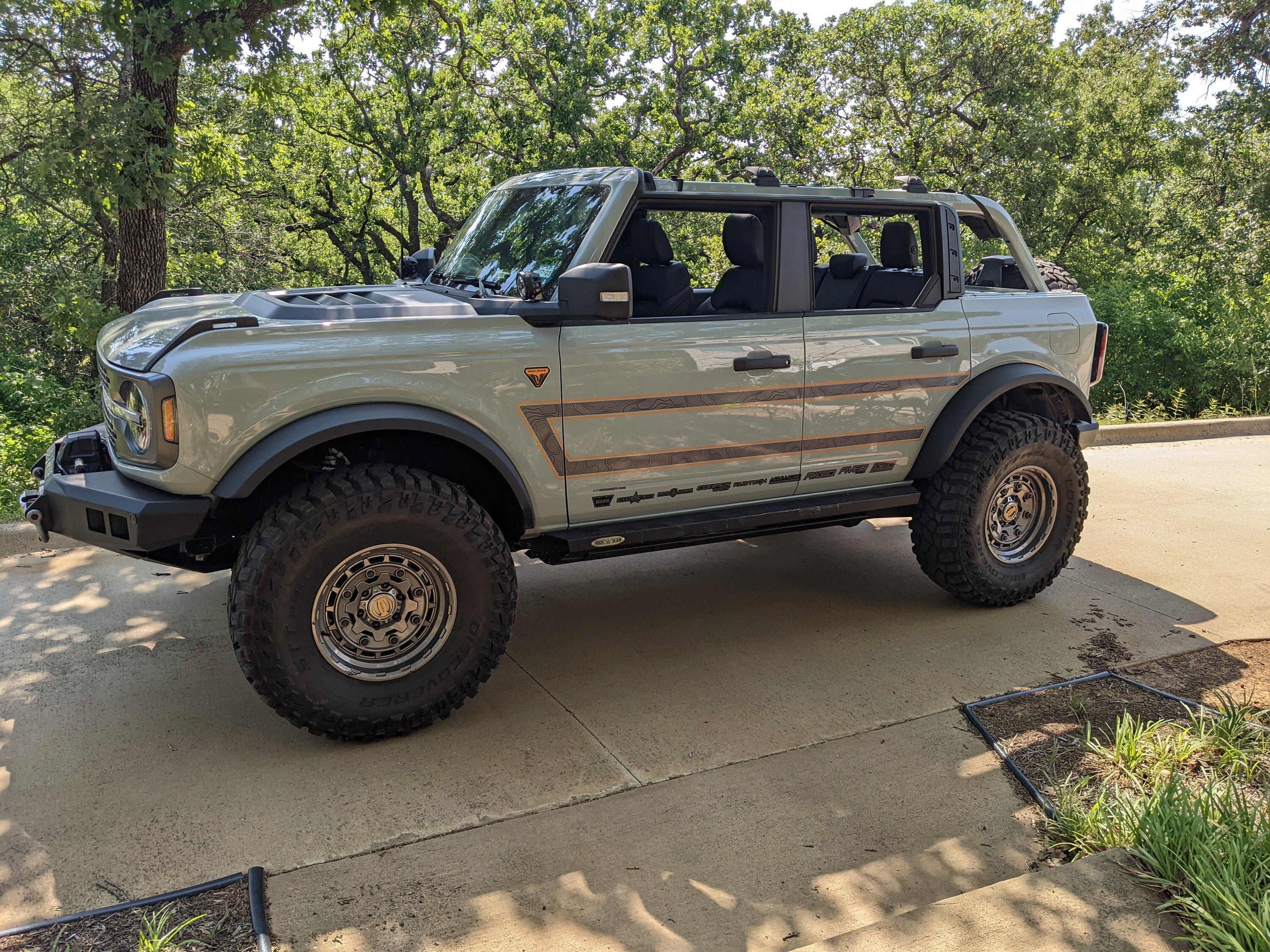 Ford Bronco Show me your Bronco - Graphics / Decals / Wrapped Edition PXL_20220528_213139556