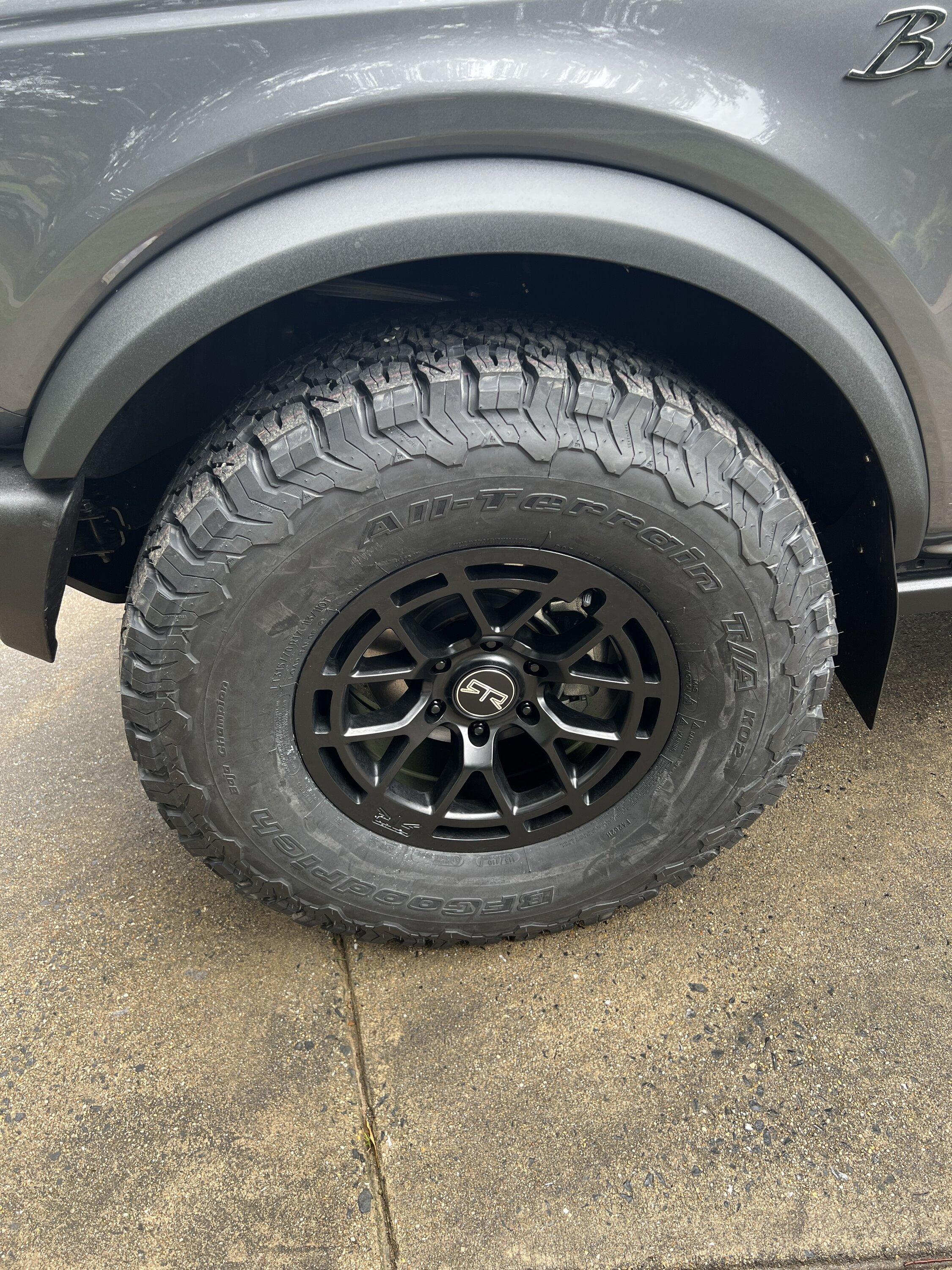 Ford Bronco 35's on Stock Big Bend! IMG_8720