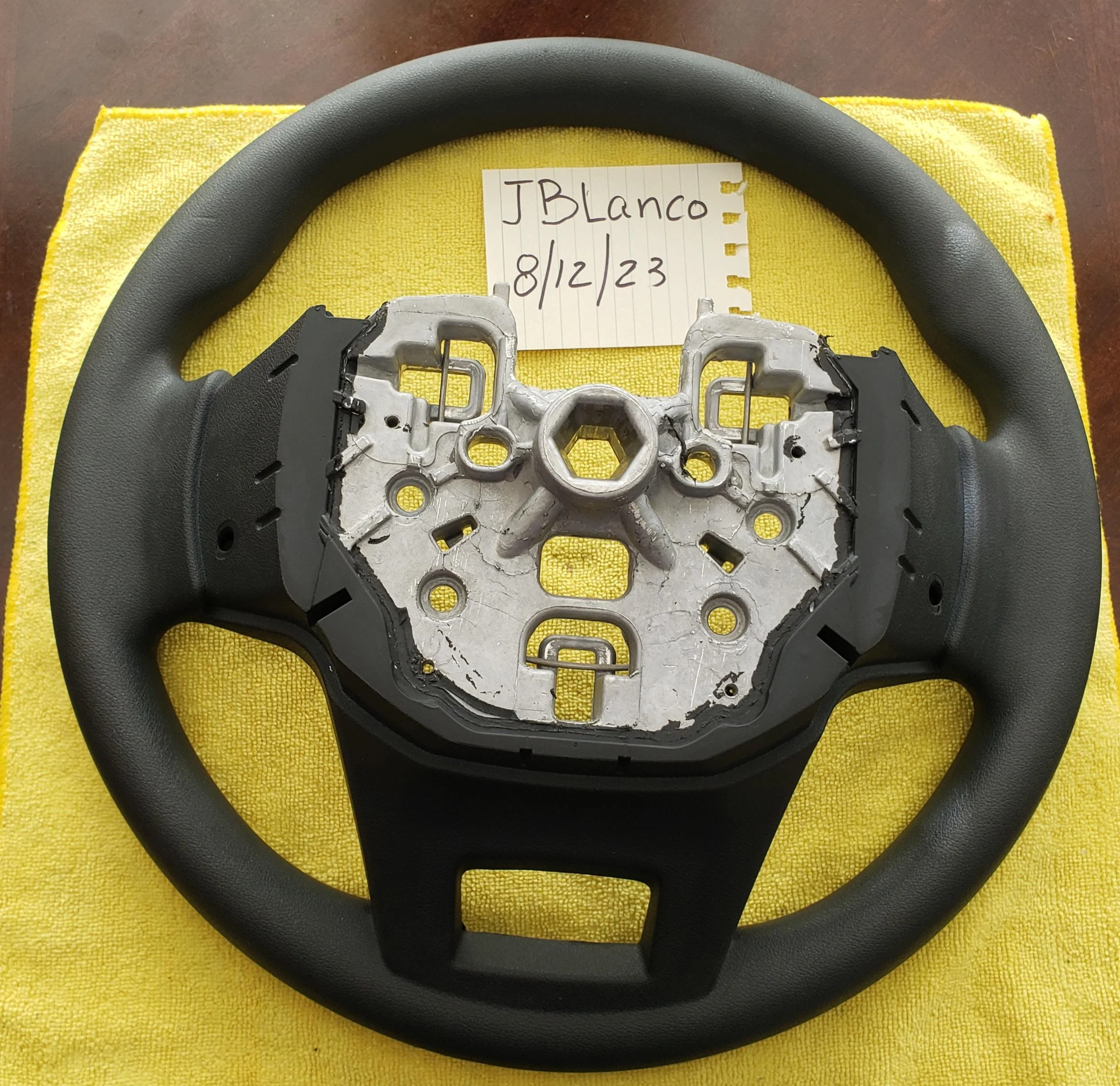 Ford Bronco Base Steering Wheel from a 2023 20230812_093046