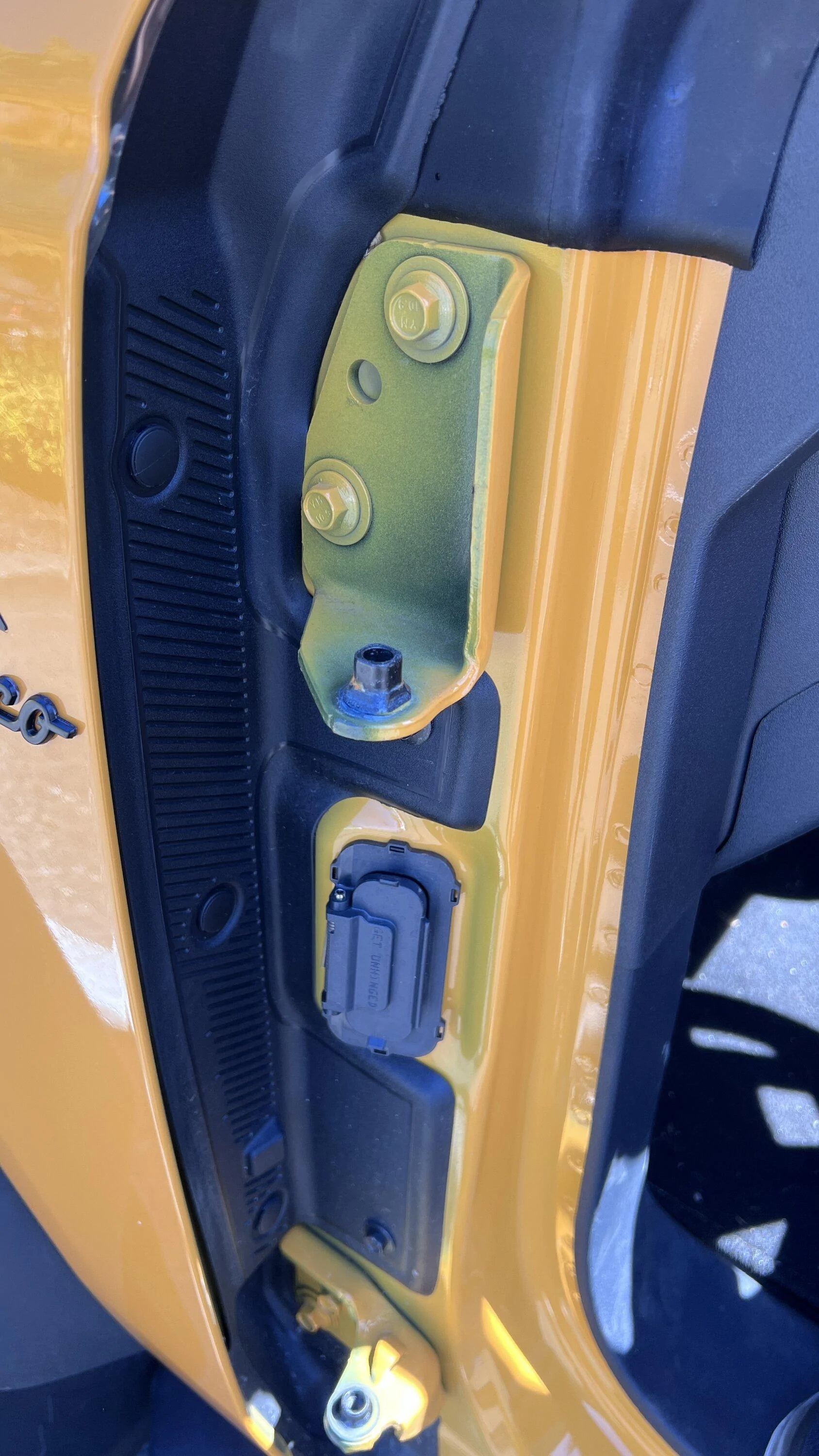Ford Bronco Are your door hinges painted? bronco hing