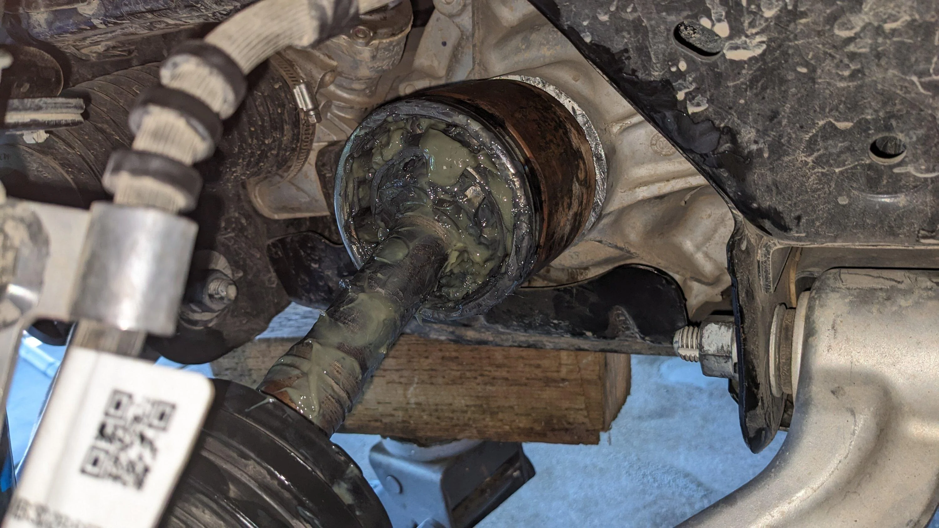 Ford Bronco Some stock suspension calculations and measurements PXL_20230813_203547020