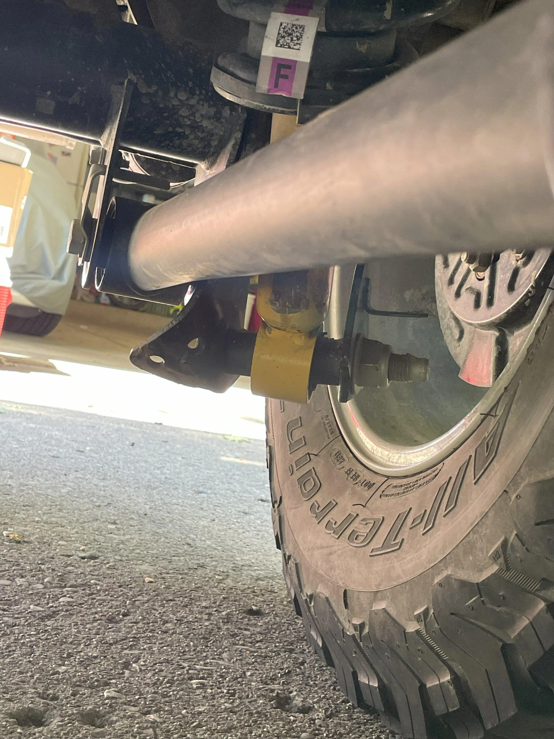 Ford Bronco Question about rear shock damage front to back