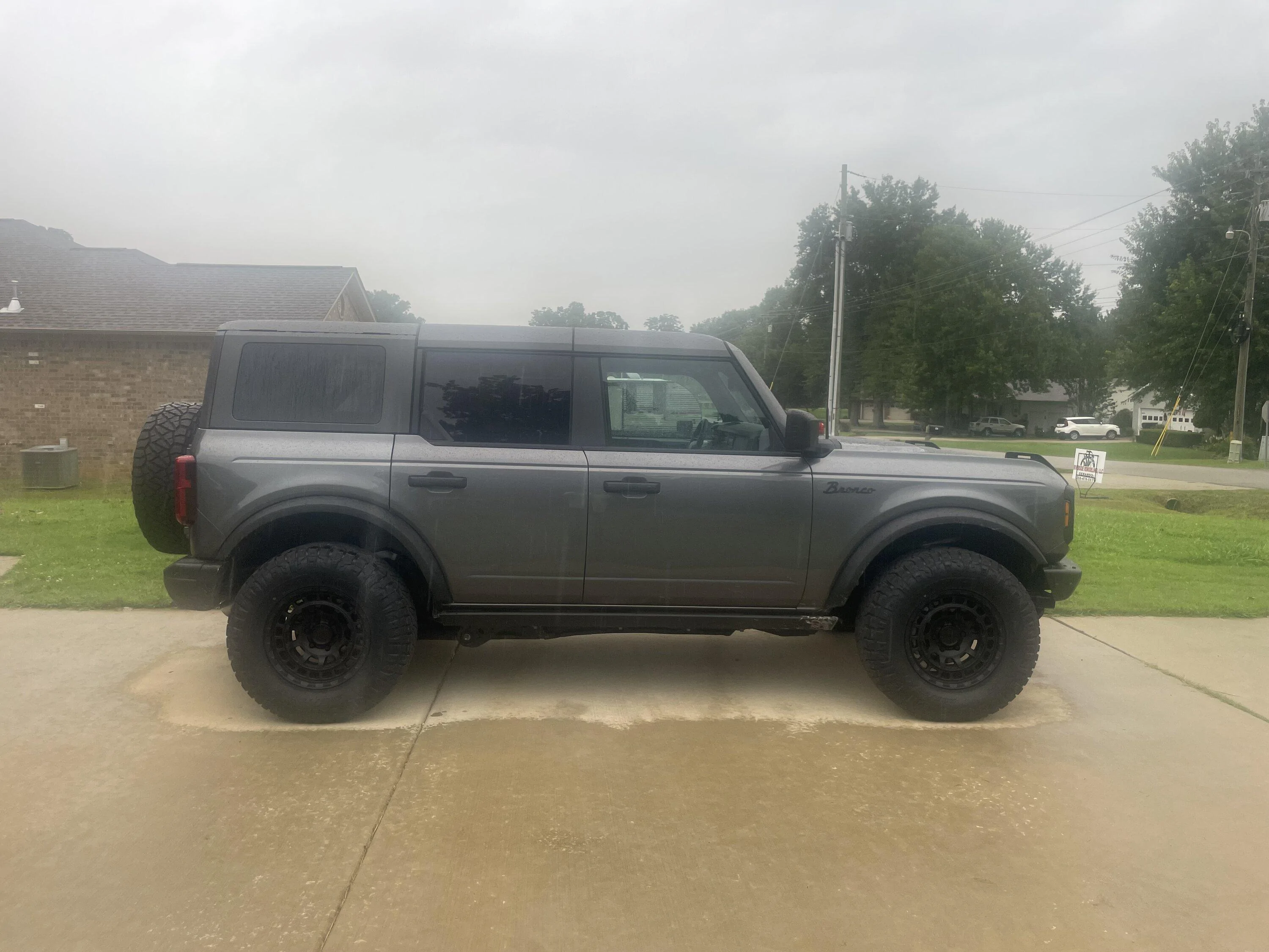 Ford Bronco Black Diamond build started IMG_4410