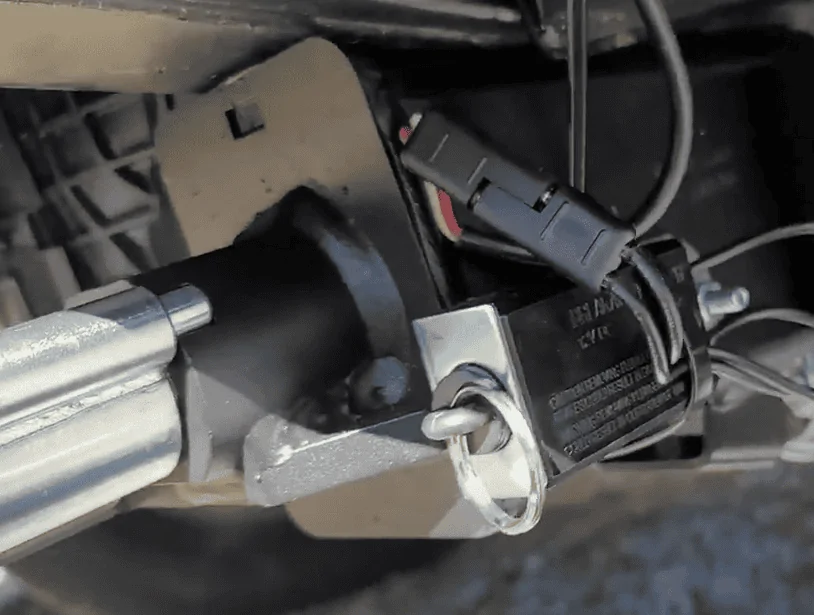 Ford Bronco Full Guide: Modifying Bronco 2DR Outer Banks for Flat Towing - Blue Ox adapter plates, braking system, etc 1692055556968