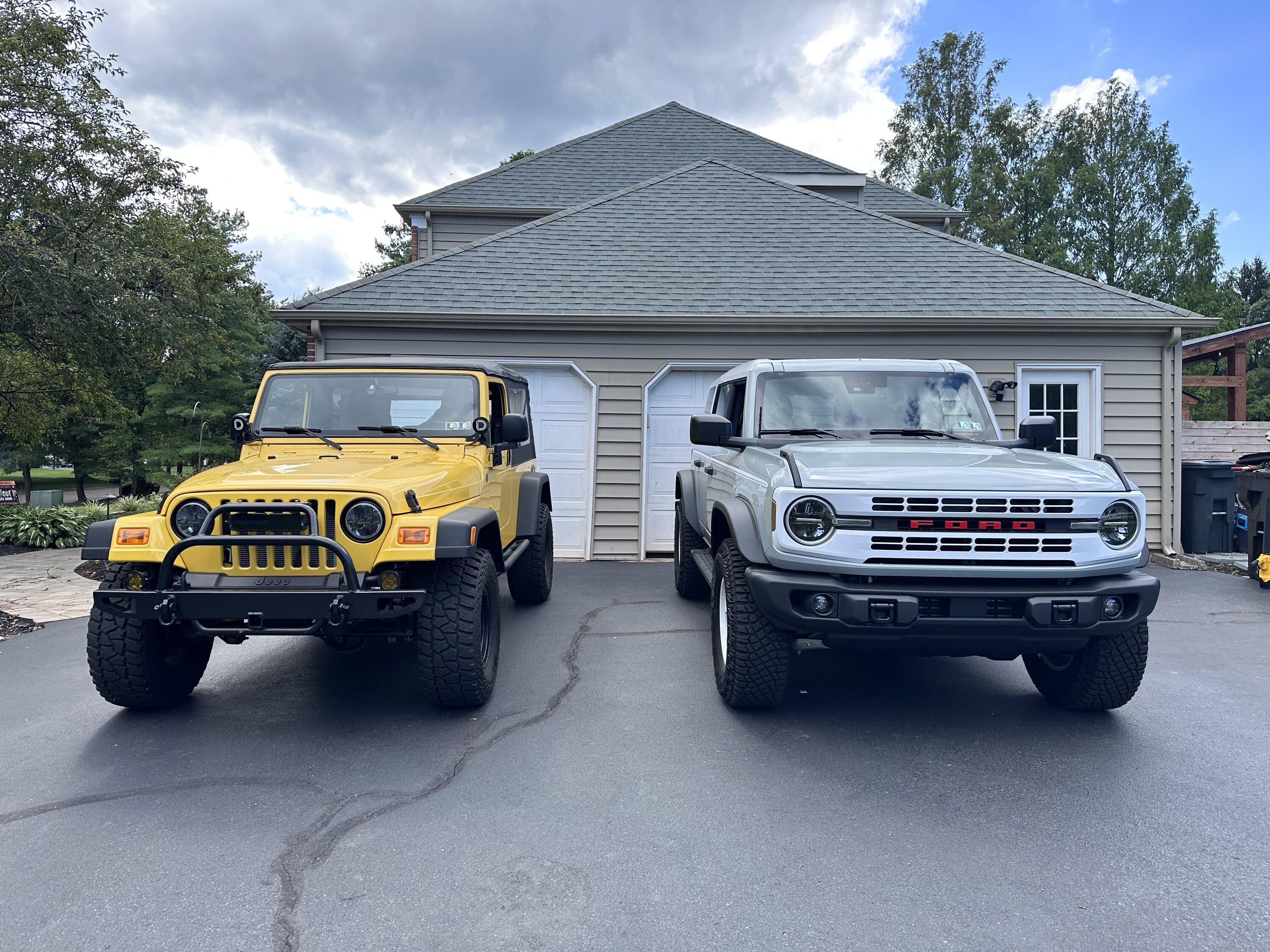 Ford Bronco HERITAGE EDITION Bronco Club IMG_6460