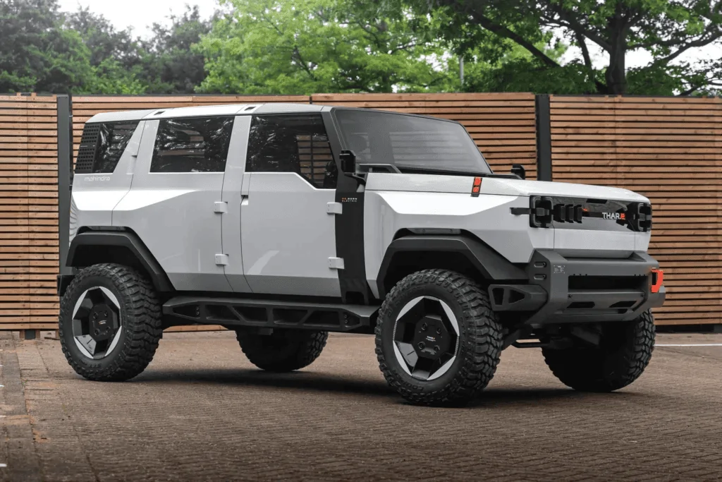 Ford Bronco Mahindra Thar.e Concept 1692203258461