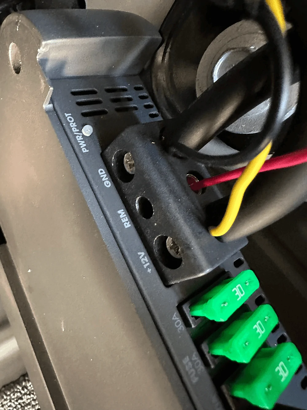 Ford Bronco Running JBL Amp through Aux switch am
