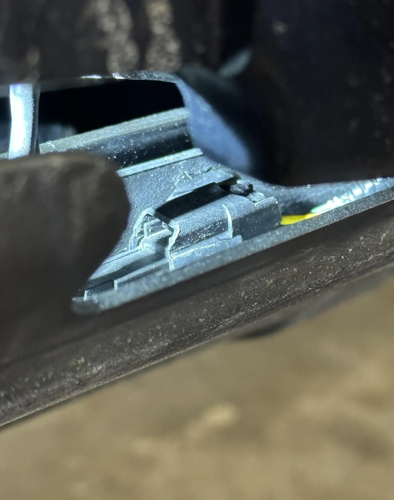 Ford Bronco Wiring harness for fog lights ? IMG_1846