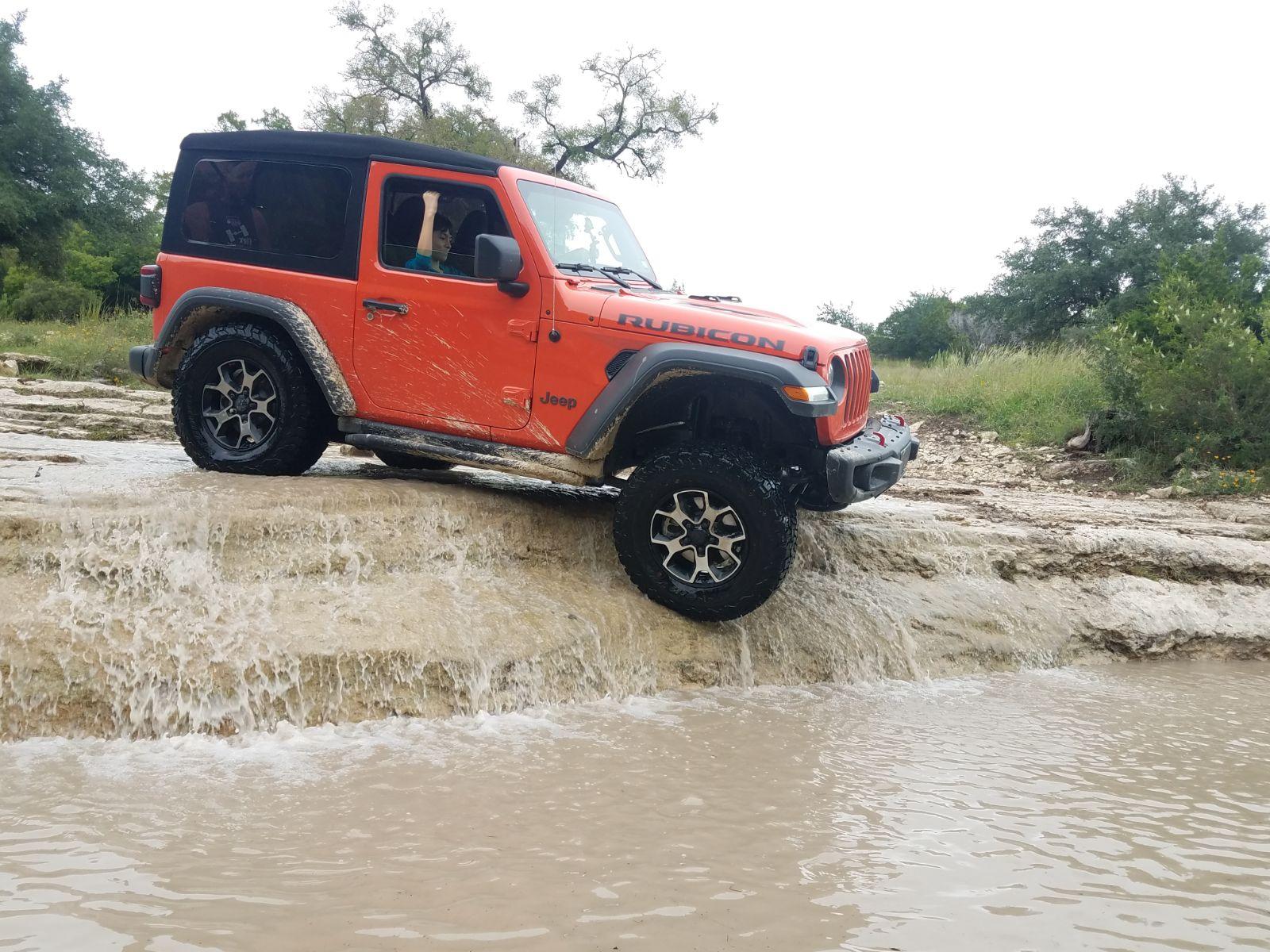 Ford Bronco APPLES (BRONCO) VS ORANGES (WRANGLER) Resized_20180923_110648_4053