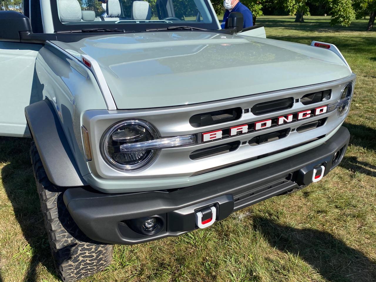 Ford Bronco Cactus Gray vs....Cactus Gray 6F61D828-4A88-4BA3-BBC9-57418FAFF769