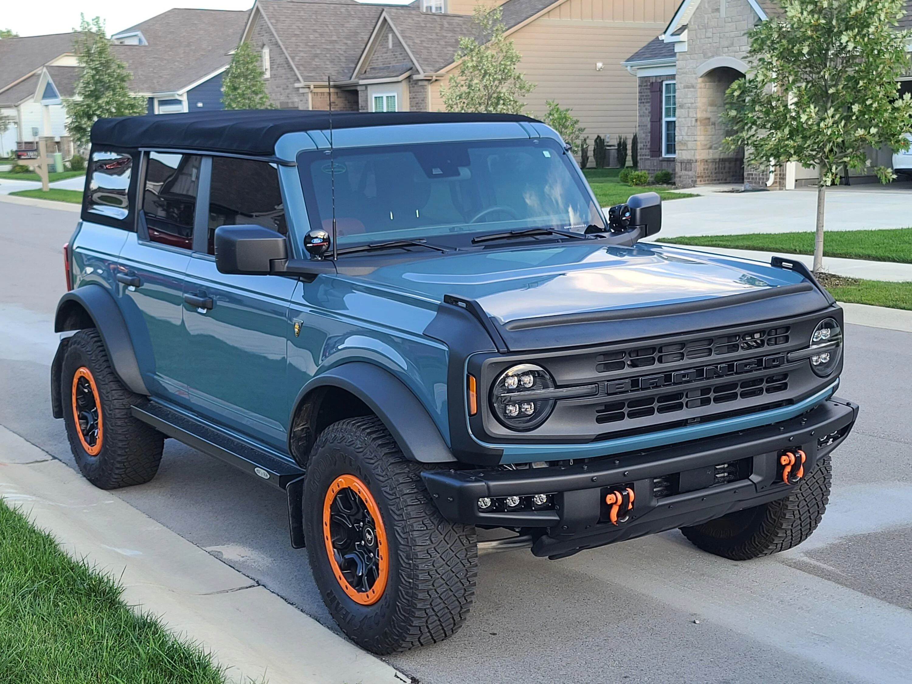 Ford Bronco ….. 20230817_192857