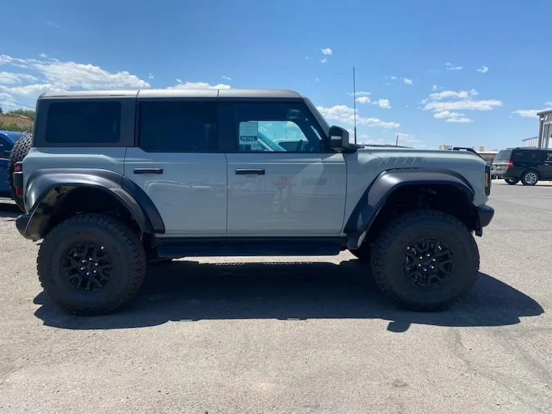 Ford Bronco Show me your broncos on 37’s… 71330234570__EF784378-6218-4CDE-8F10-06D5DEFF739C