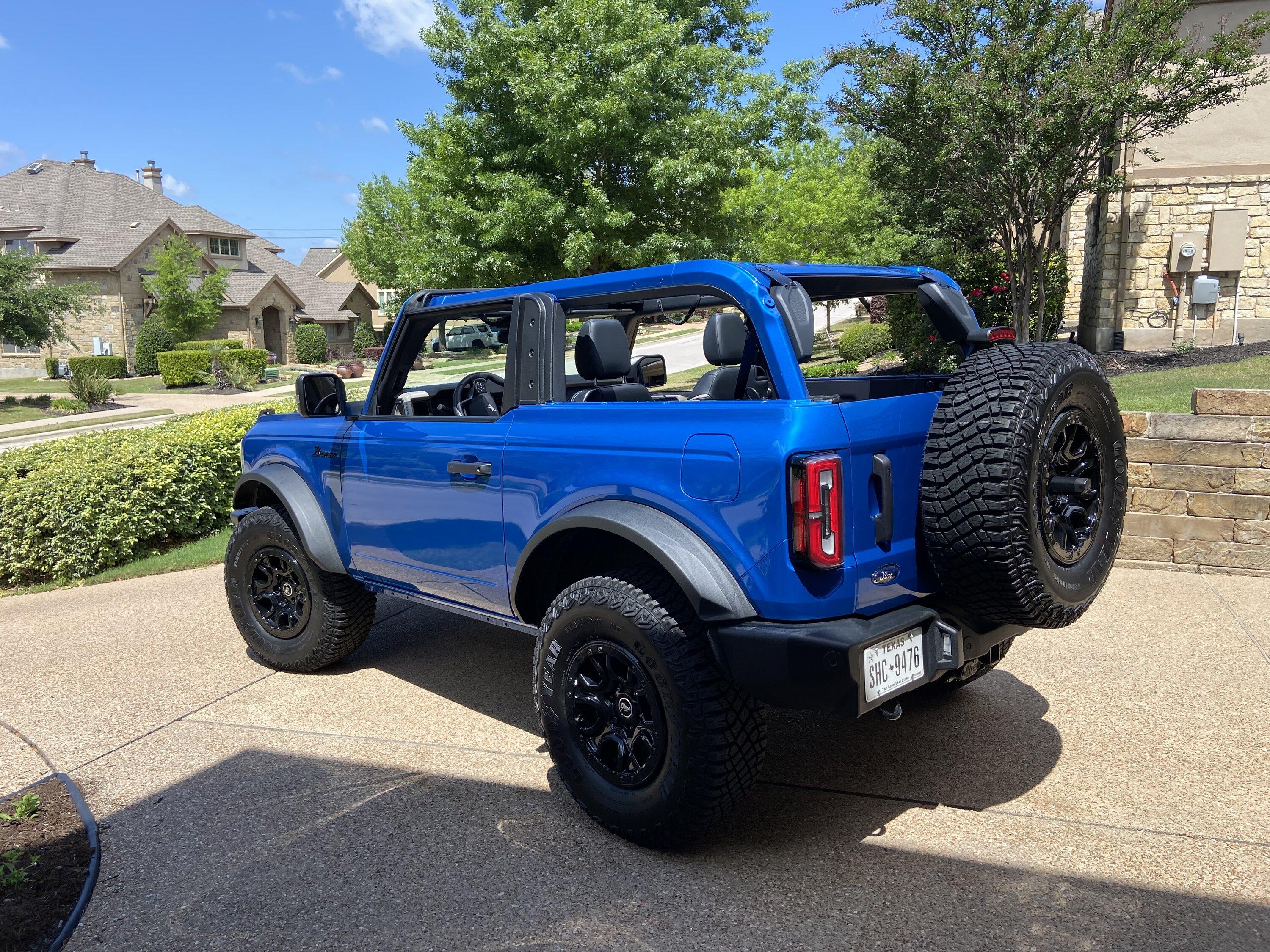 Ford Bronco Help me decide... Eruption Green vs Velocity Blue IMG_3062