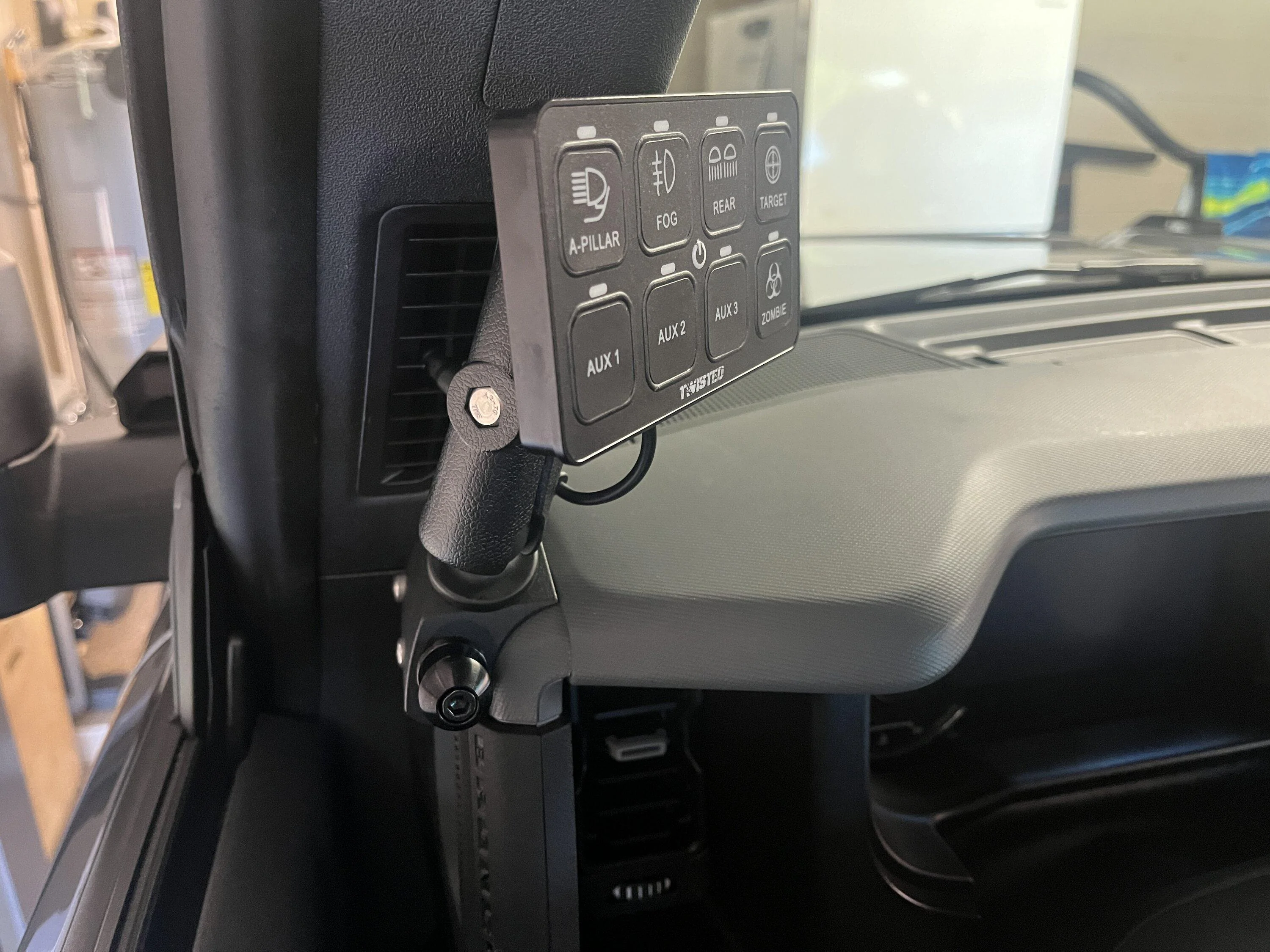 Ford Bronco Auxbeam 8 switch install anyone? IMG_5946