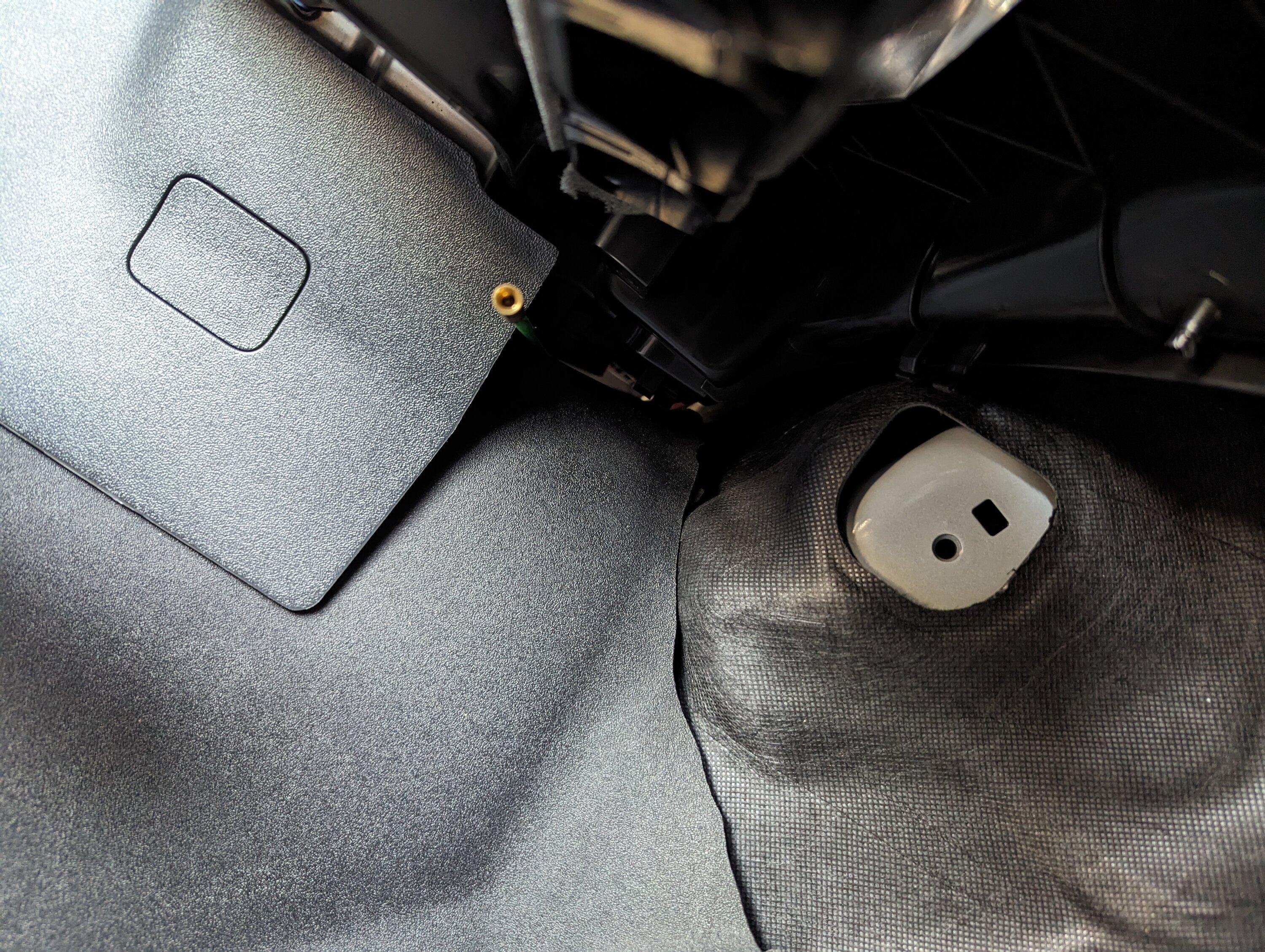 Ford Bronco Where does this go (kicker key'200.4) PXL_20230819_213255261
