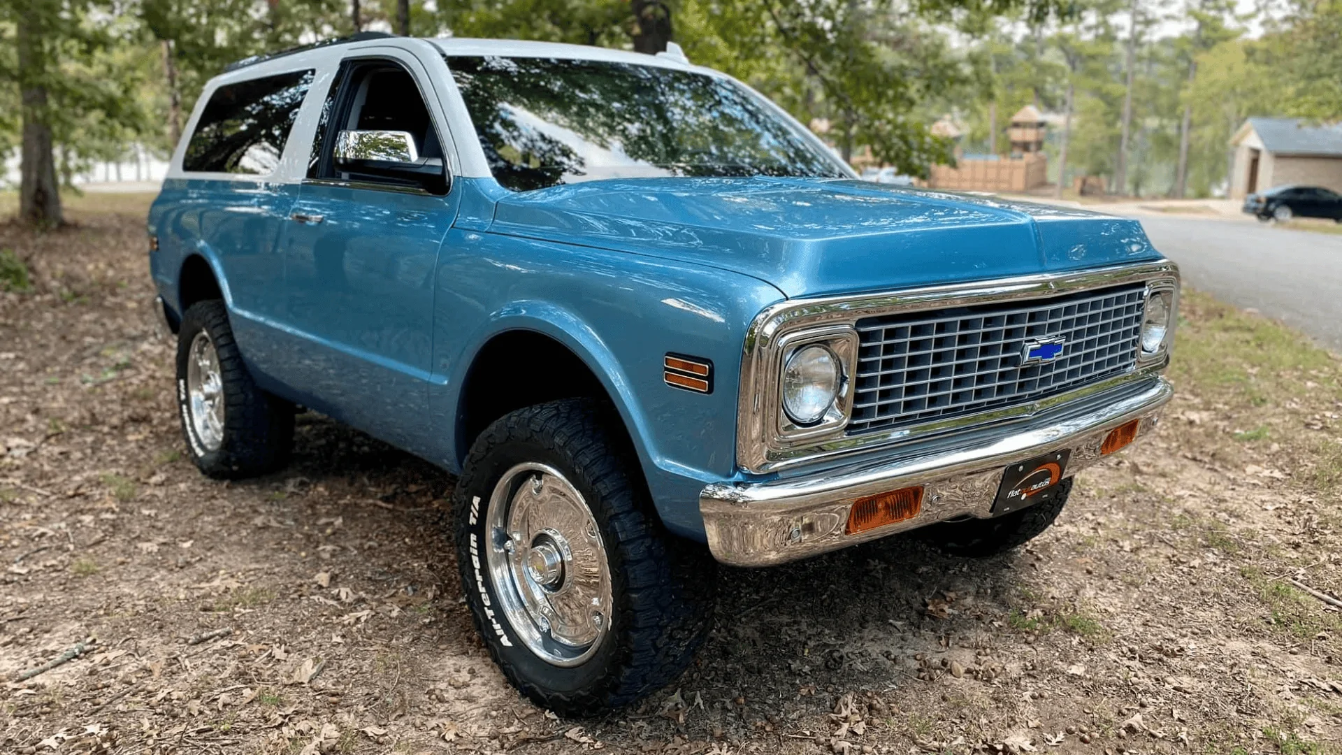 Ford Bronco GM Design shares K5 Blazer looking sketches 1692587702619