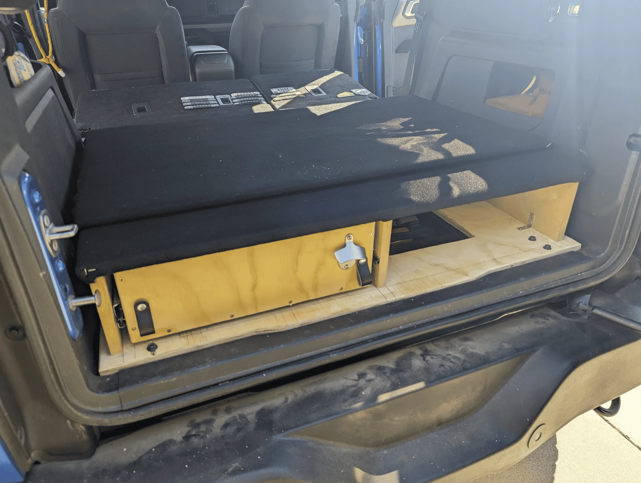 Ford Bronco Air Mattress Leveling Solution 1692653563714