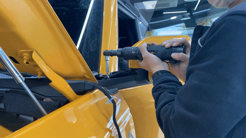 Ford Bronco Automatic power folding mirrors 6
