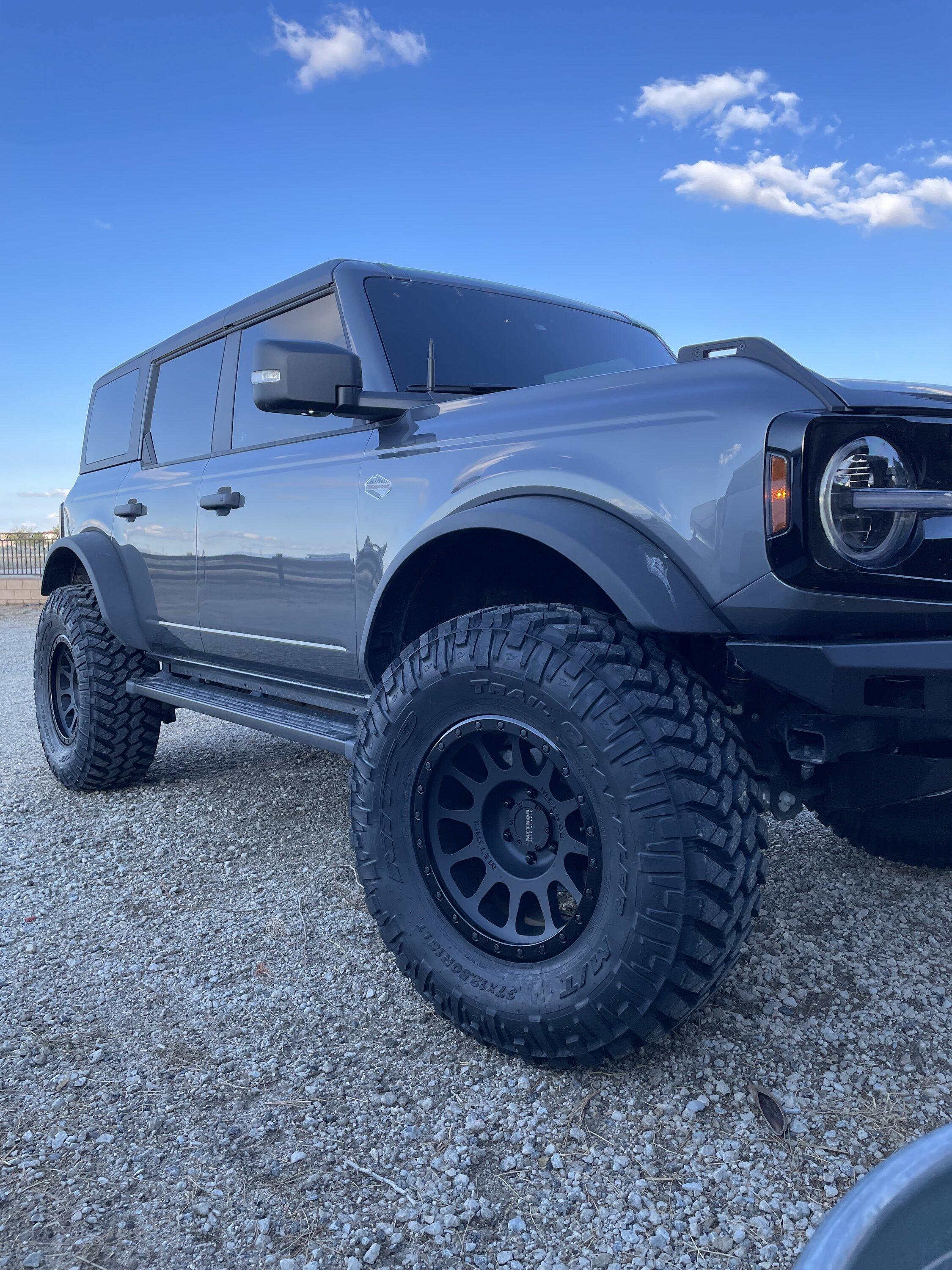 Ford Bronco Show us your installed wheel / tire upgrades here! (Pics) IMG_4554
