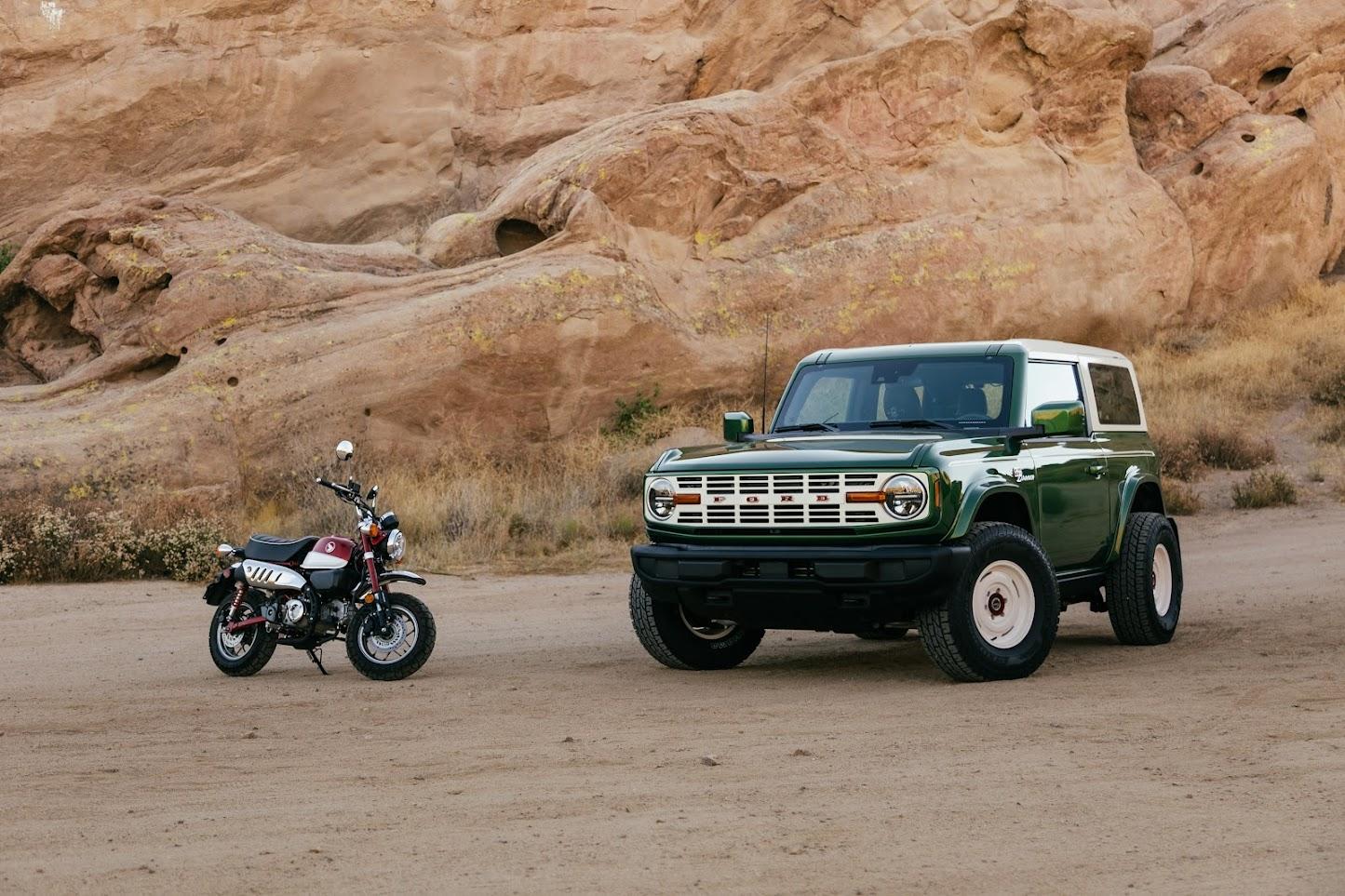 Ford Bronco Analog Wheels on a 2023 Bronco - Fifteen52 Photoshoot 038A9395