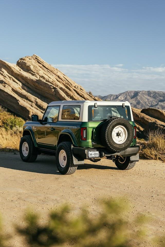 Ford Bronco Analog Wheels on a 2023 Bronco - Fifteen52 Photoshoot 038A9362