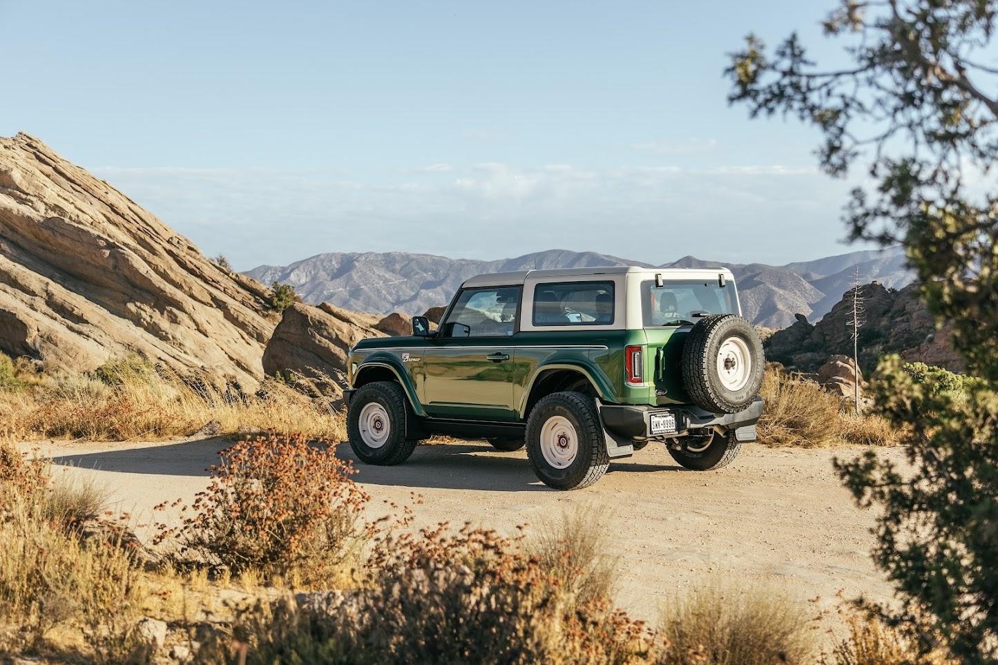 Ford Bronco Analog Wheels on a 2023 Bronco - Fifteen52 Photoshoot 038A9319