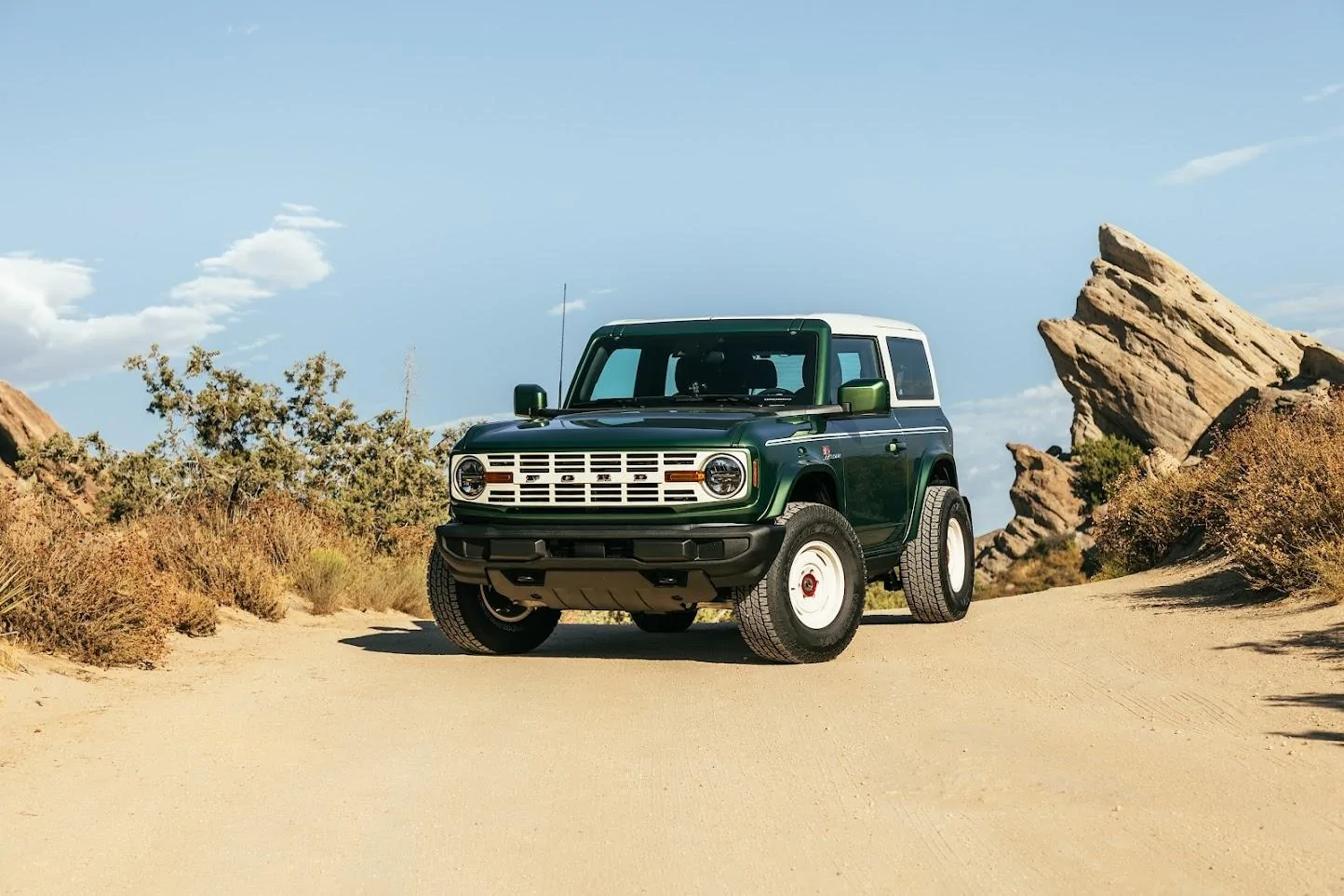 Ford Bronco Analog Wheels on a 2023 Bronco - Fifteen52 Photoshoot 038A9212