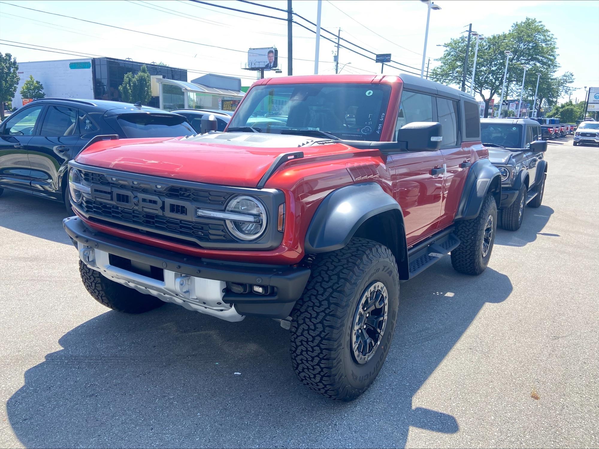 Ford Bronco 🛠 5/8/2023 Build Week Group processed-44D51841-C099-4293-A9A9-2311C4FA7DC4-2474BA58-312D-41B8-9BA7-698CF0CD576C