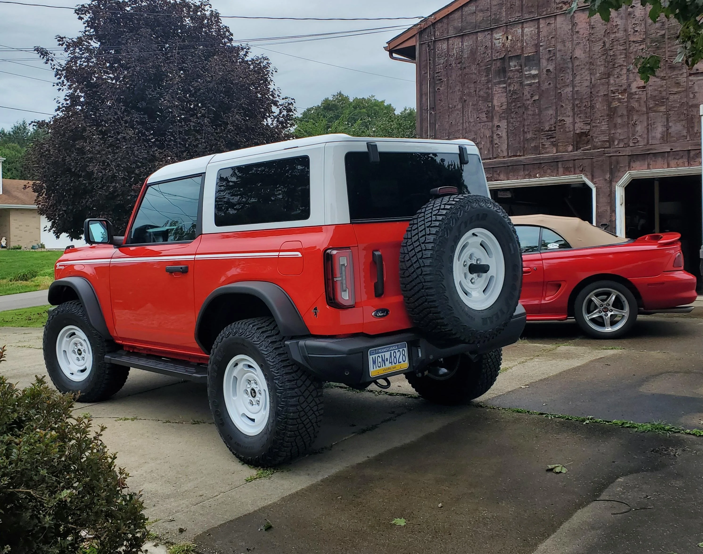 Ford Bronco 2 Doors and 3 Pedals 20230823_123134