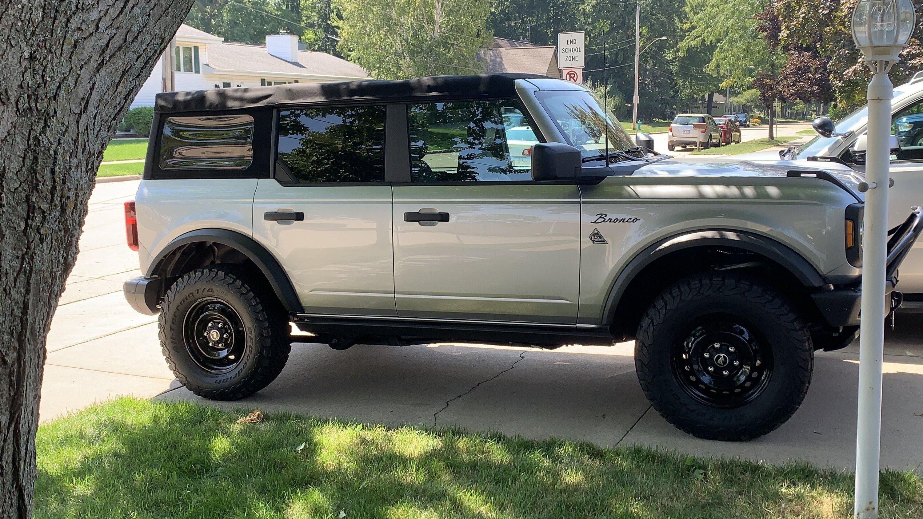 Ford Bronco Ultimate Black Diamond Non-Sasquatch pics thread tempImageWYcPnz