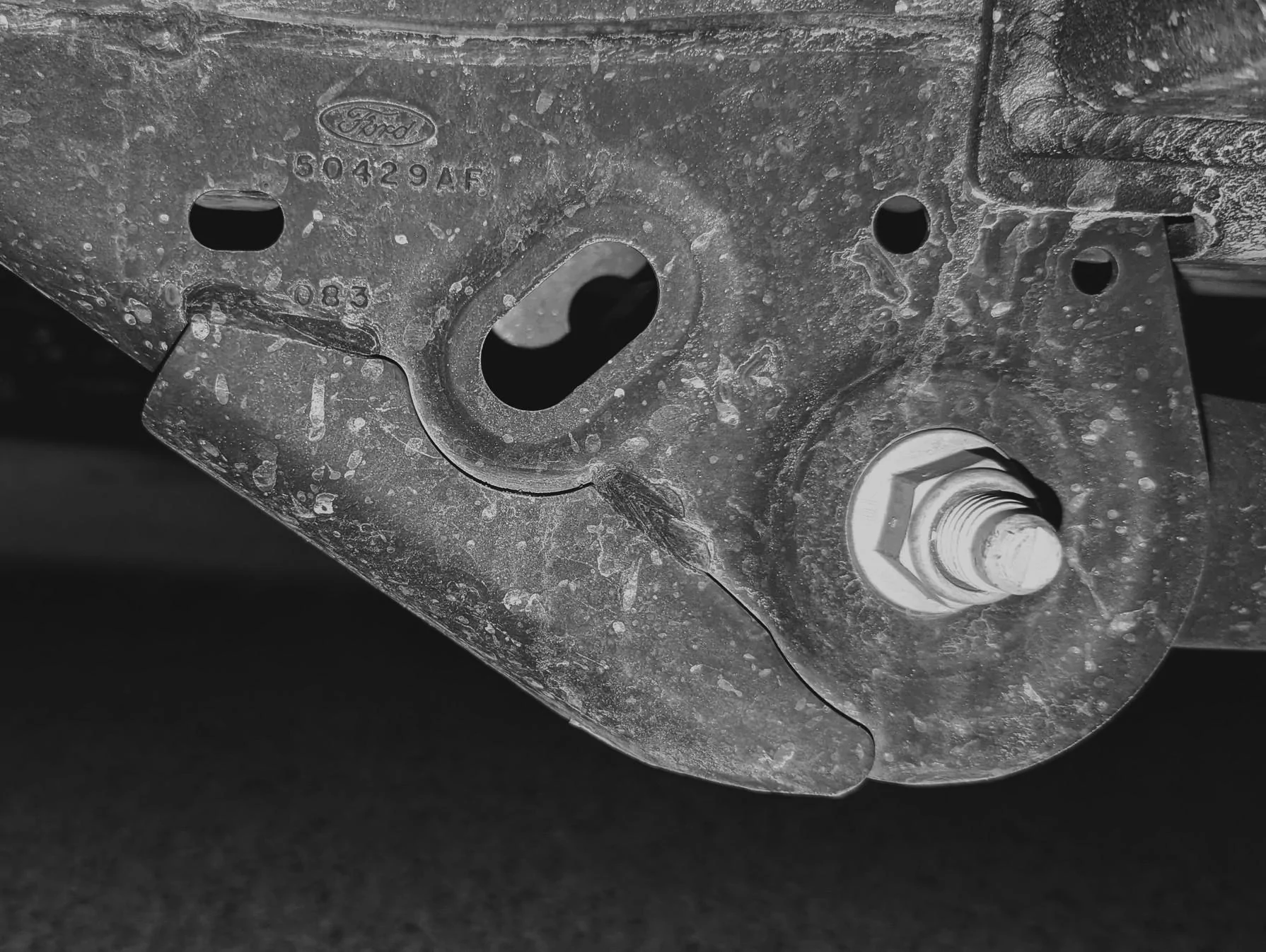 Ford Bronco Skid plate for rear lower trailing control arm PXL_20230825_032751728~2