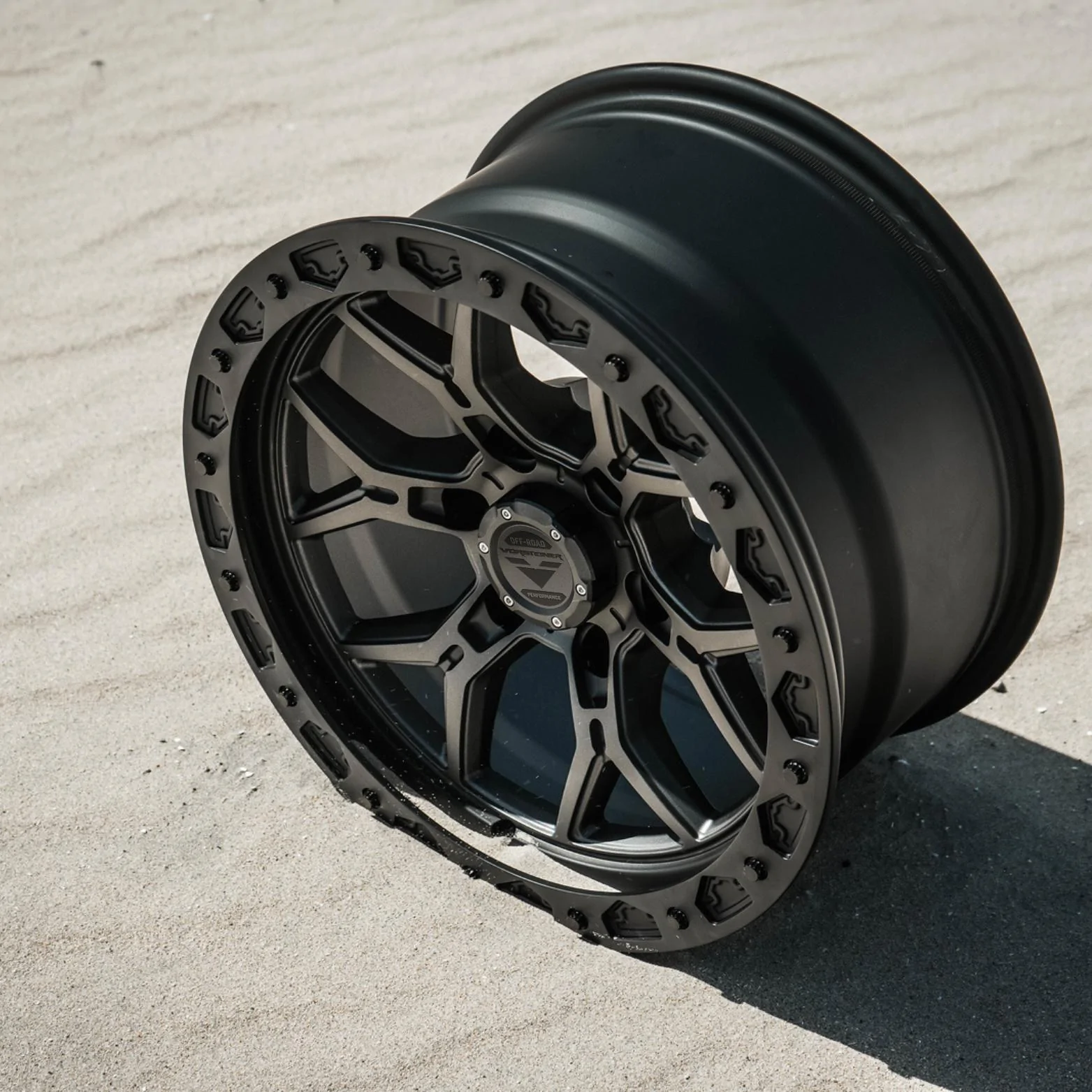 Ford Bronco Introducing Vorsteiner Off-Road 17 VR 601 BL_updated centercap_2