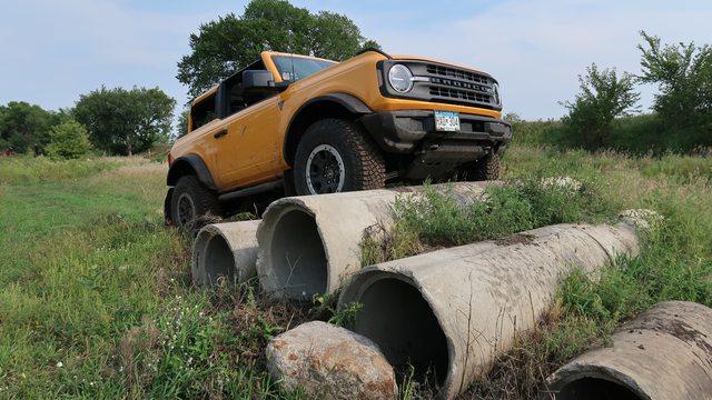 Ford Bronco High Centered @ Appleton Area Recreational Park  (Minnesota) ceHcFILl