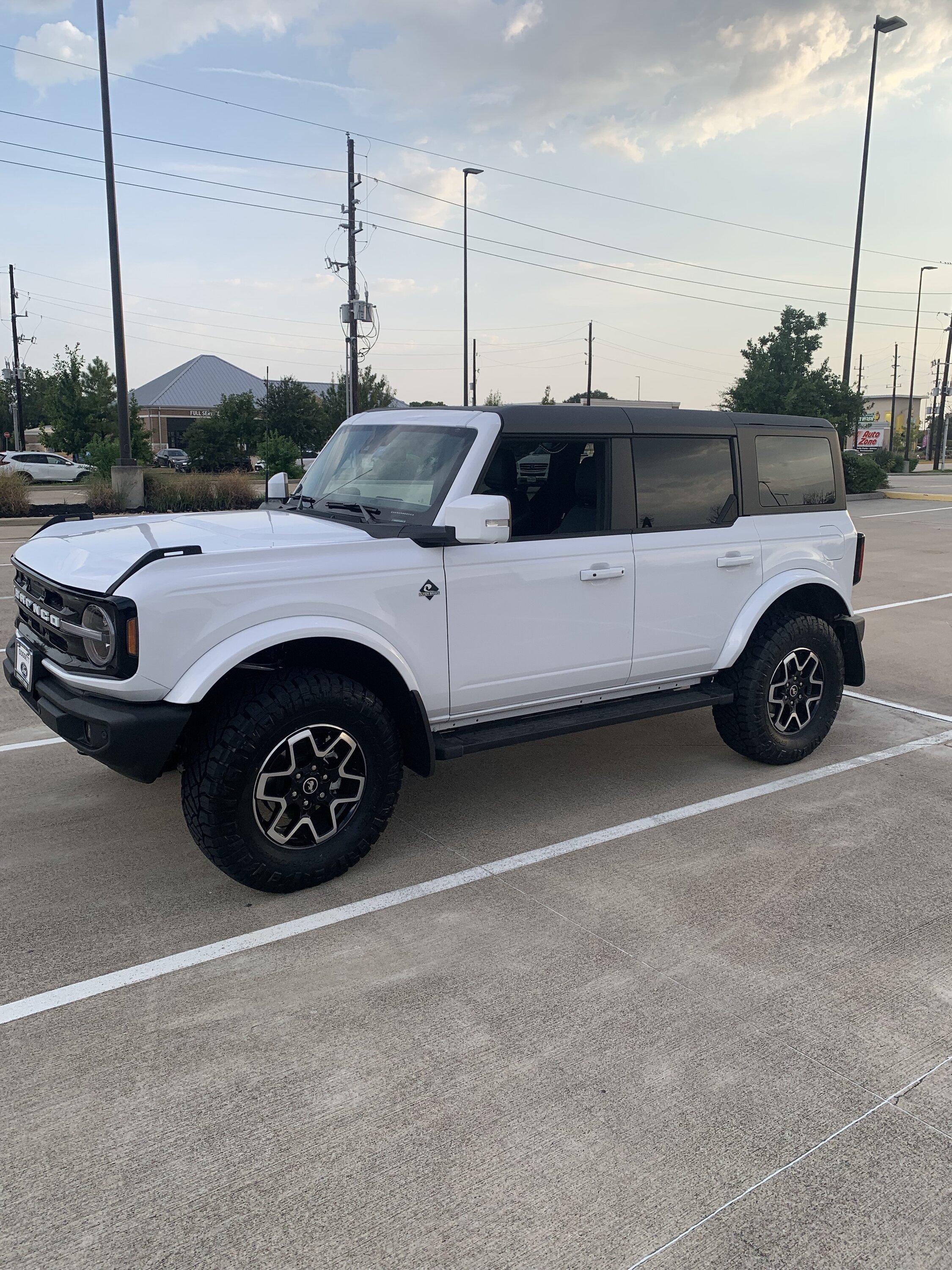 Ford Bronco Show us your installed wheel / tire upgrades here! (Pics) IMG_3619