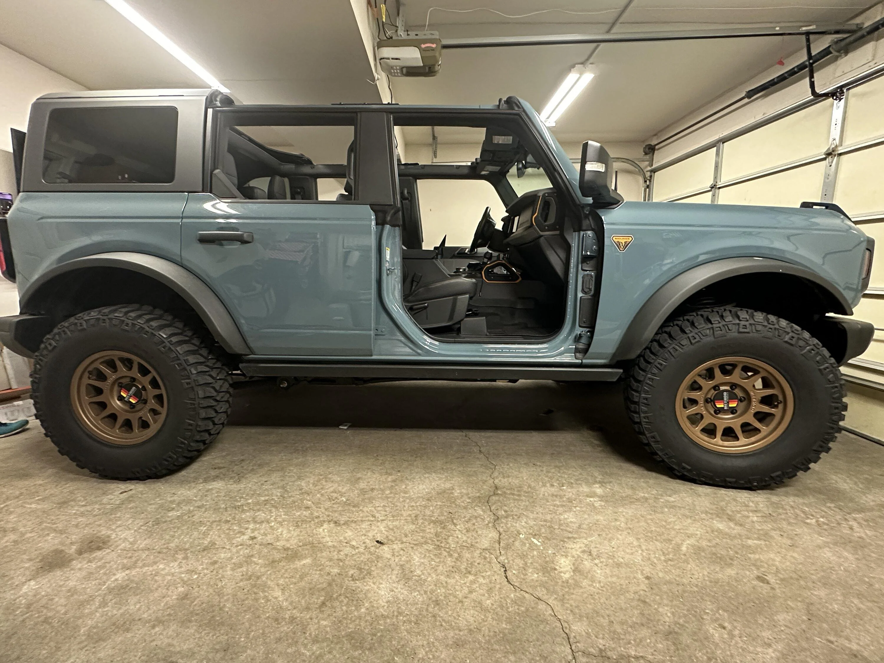 Ford Bronco Show us your installed wheel / tire upgrades here! (Pics) 620EC55B-A6CD-45DC-8697-237A59FA886F