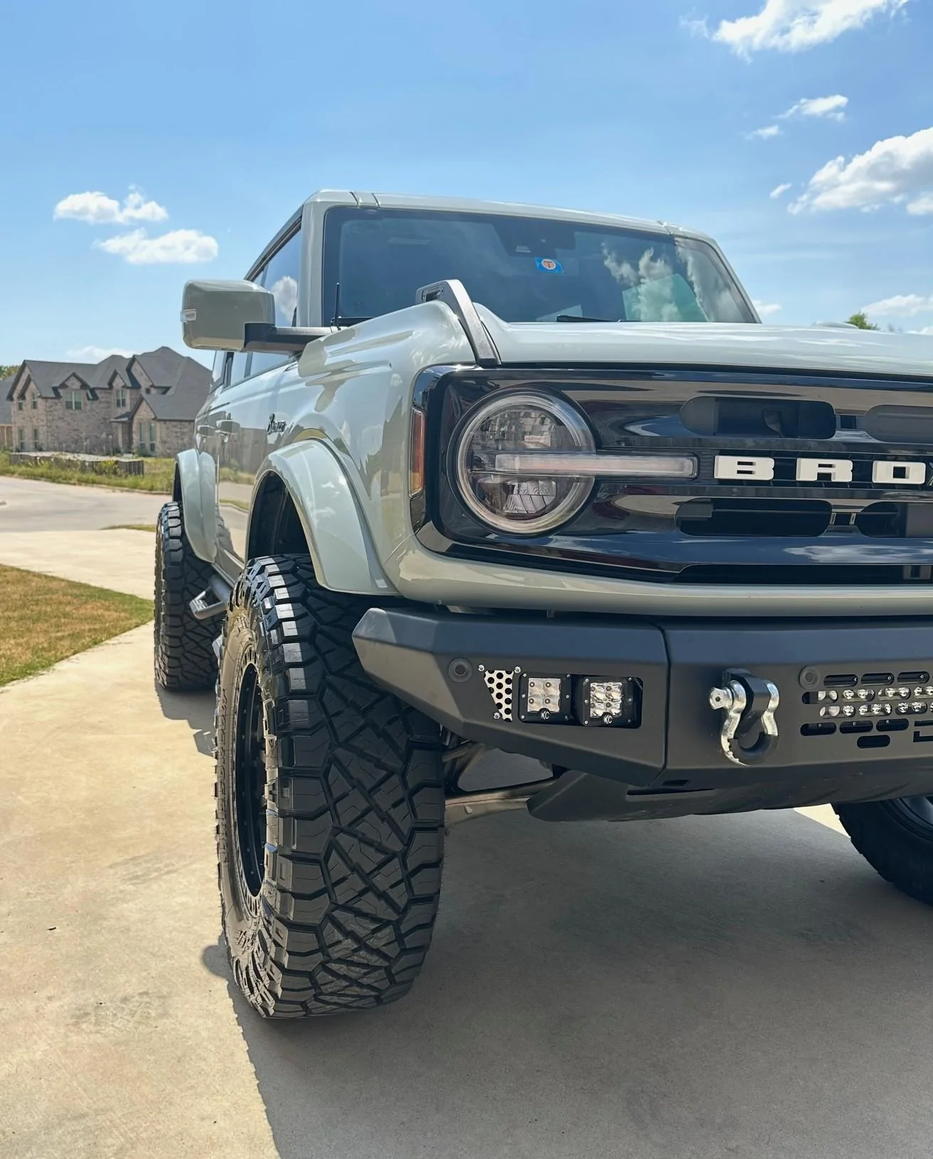 Ford Bronco Show us your installed wheel / tire upgrades here! (Pics) thumbnail_IMG_5331