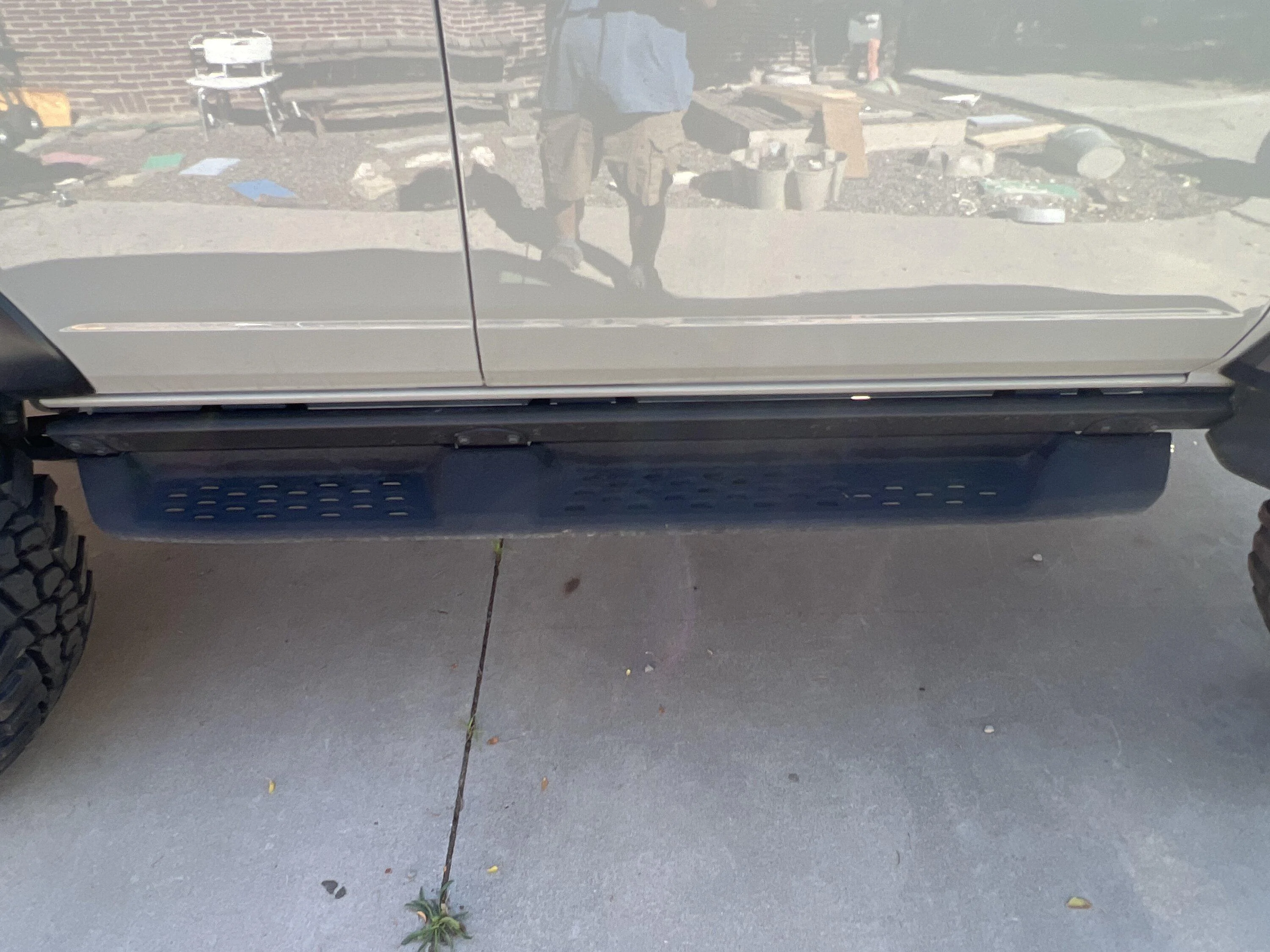 Ford Bronco Raptor rock/running boards imag