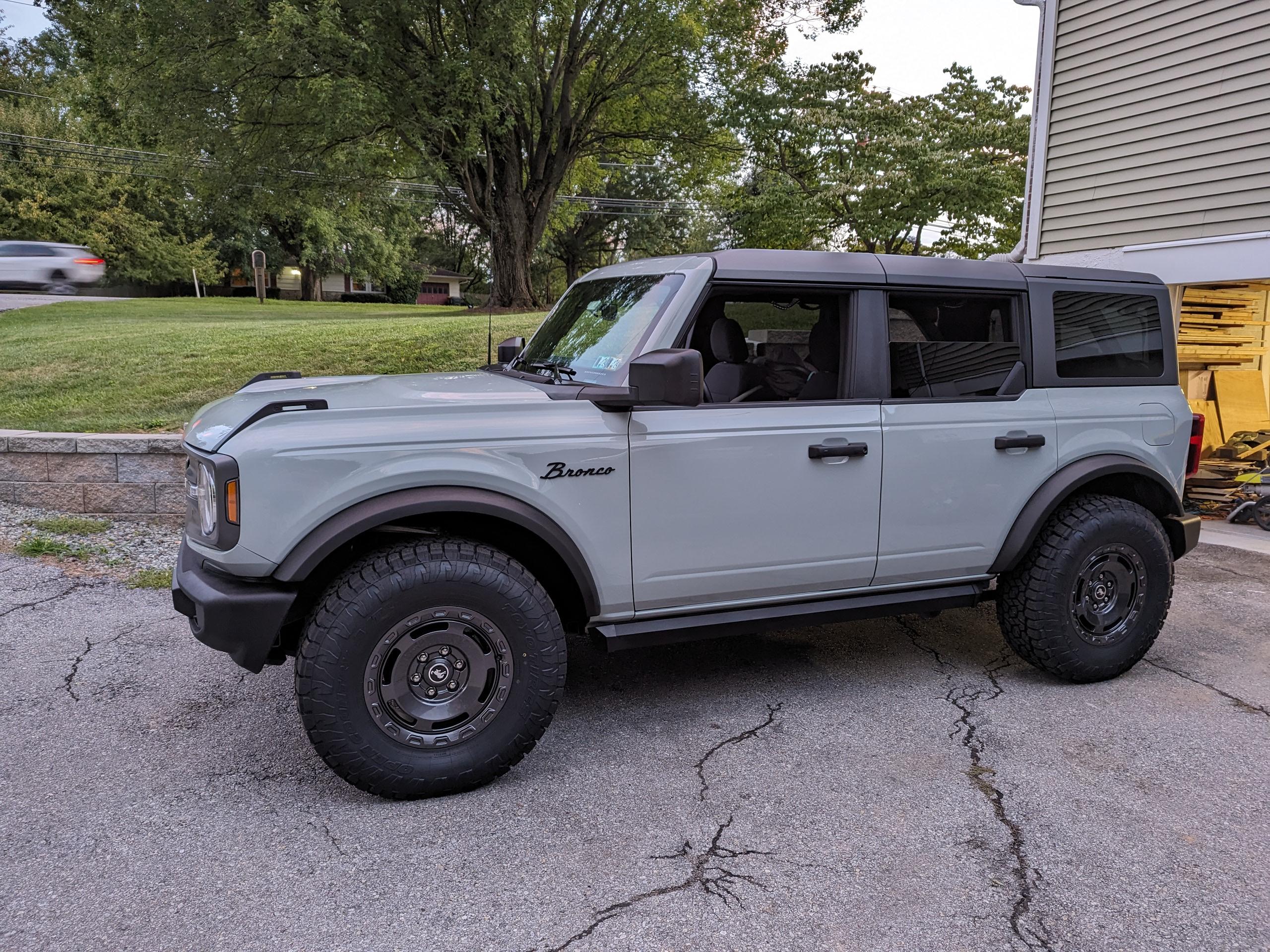 Ford Bronco Show us your installed wheel / tire upgrades here! (Pics) PXL_20230827_235142347