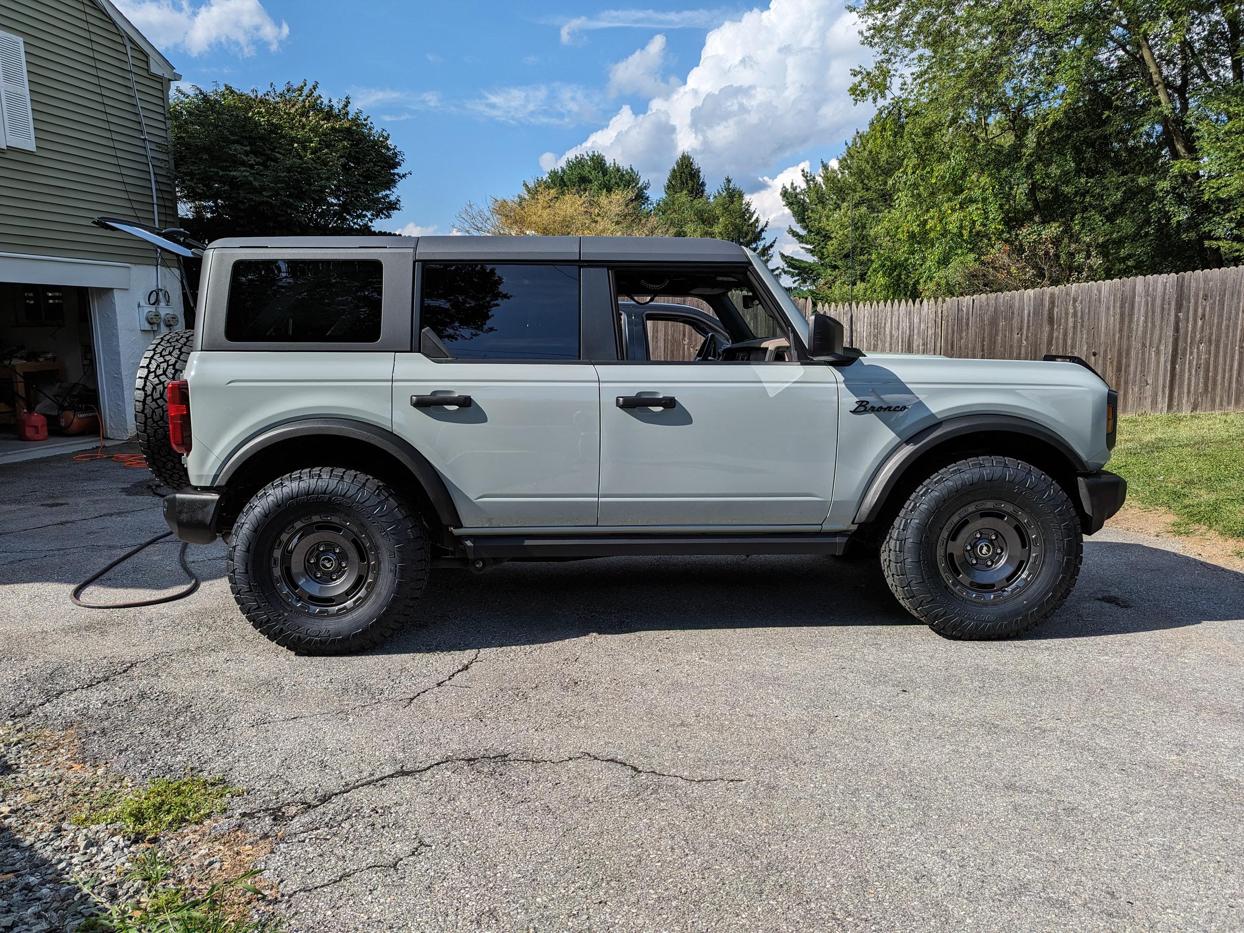 Ford Bronco Show us your installed wheel / tire upgrades here! (Pics) PXL_20230827_200732148
