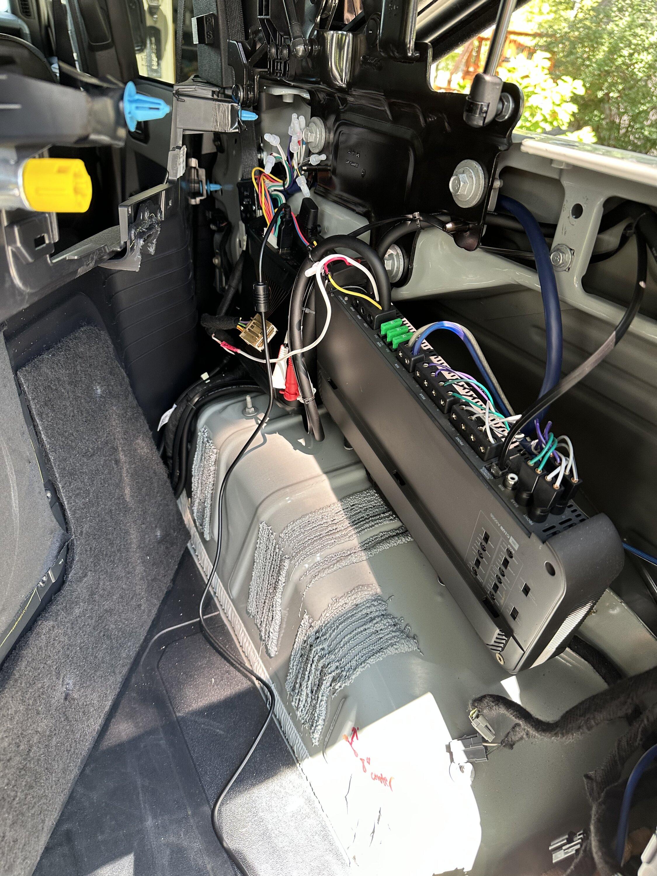 Ford Bronco Running JBL Amp through Aux switch IMG_6882