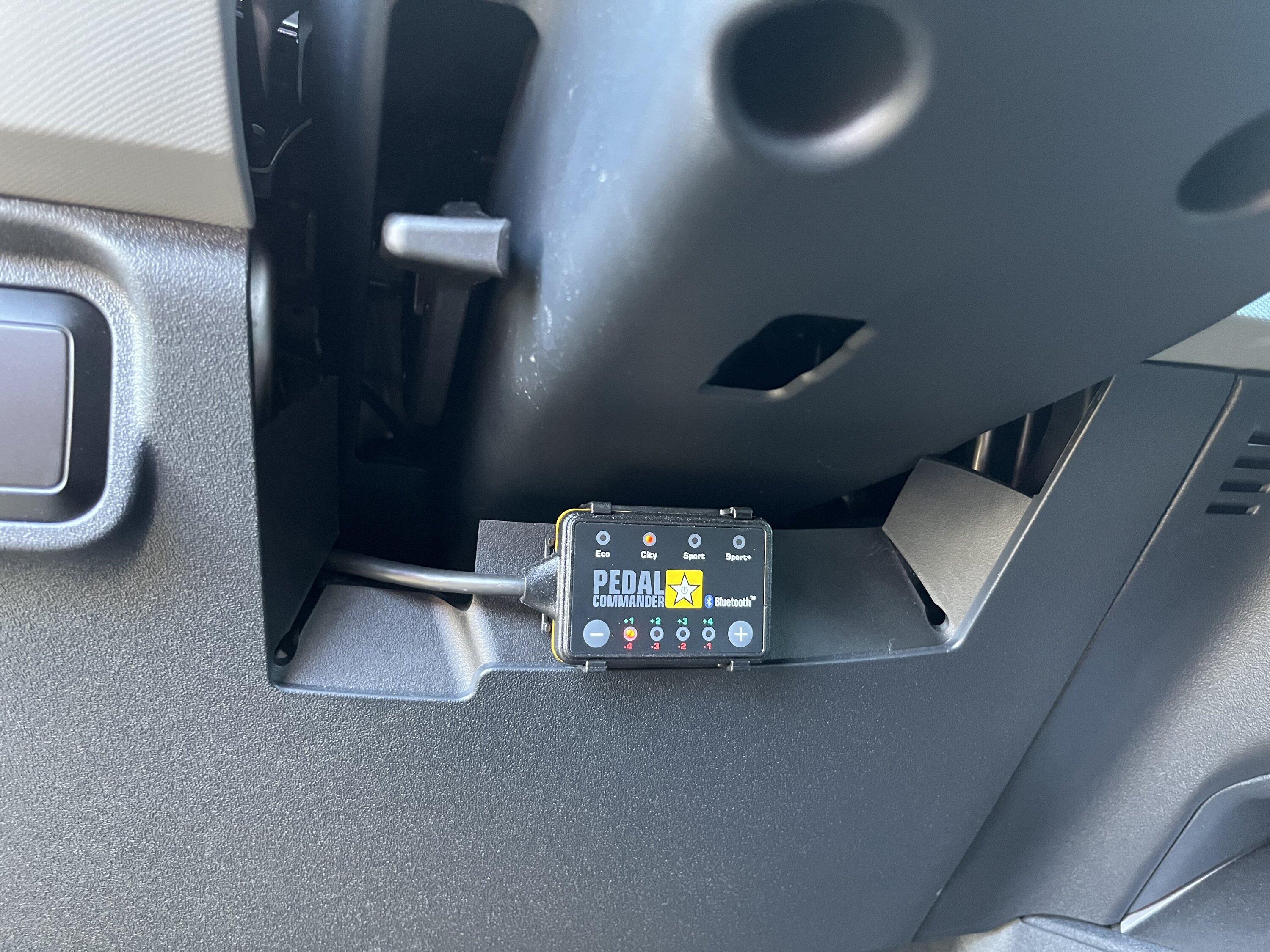 Ford Bronco Pedal Commander IMG_1431.JPG