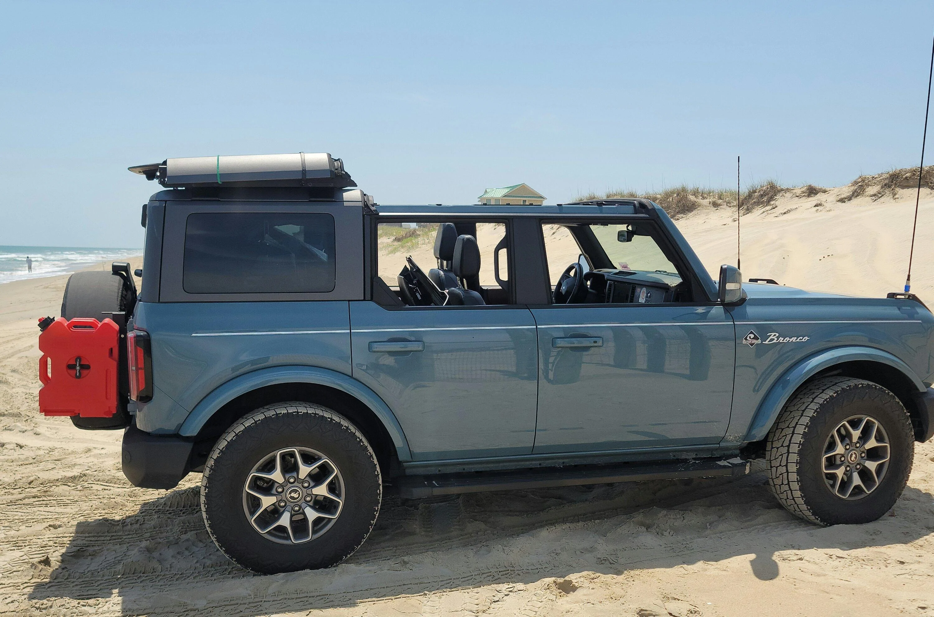Ford Bronco Another Cracked Hard Top 20230509_125047