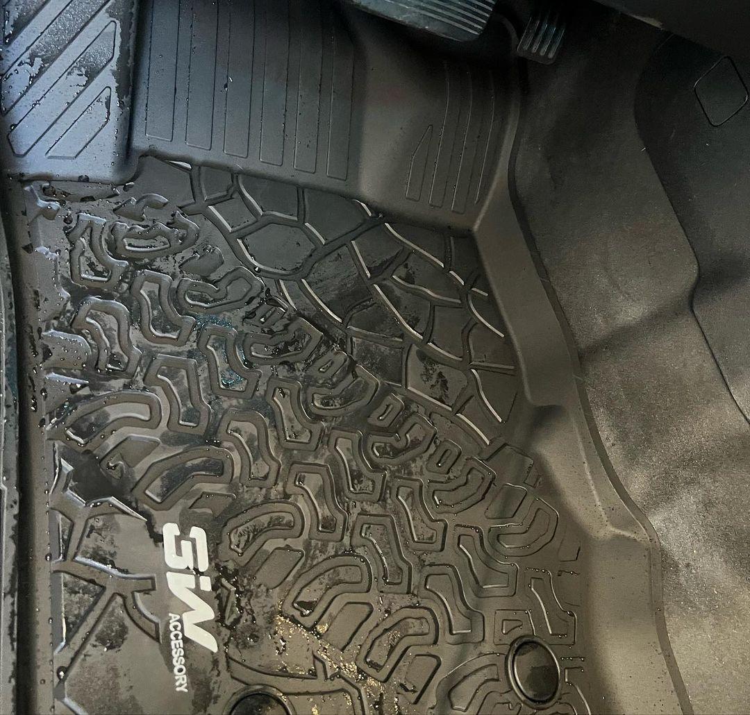 Ford Bronco Conducive to cleaning 1693388948750