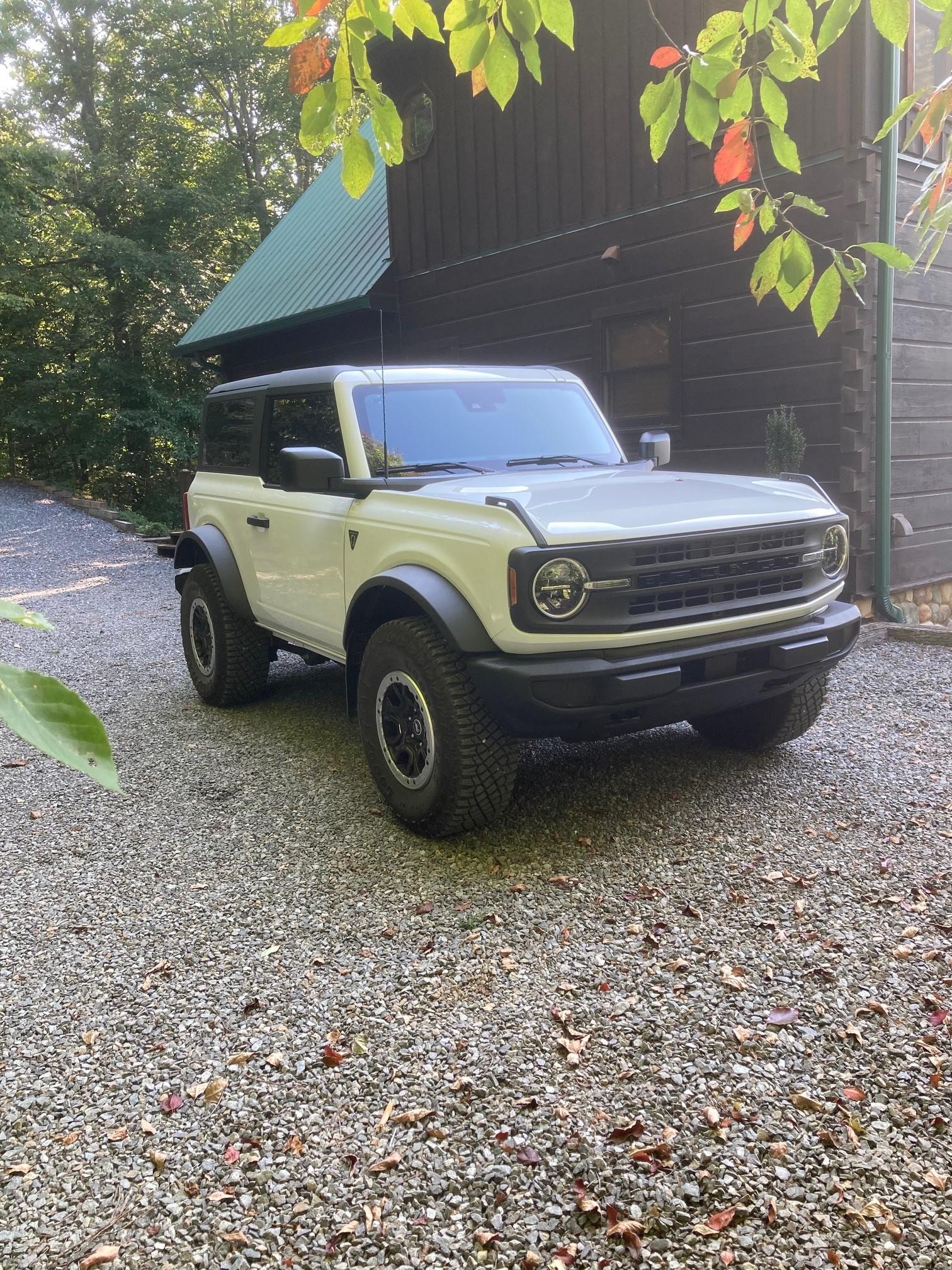 Ford Bronco SAS's First Trip Awesome to Sasquatch Museum... But Rock Chips Galore Sas 2