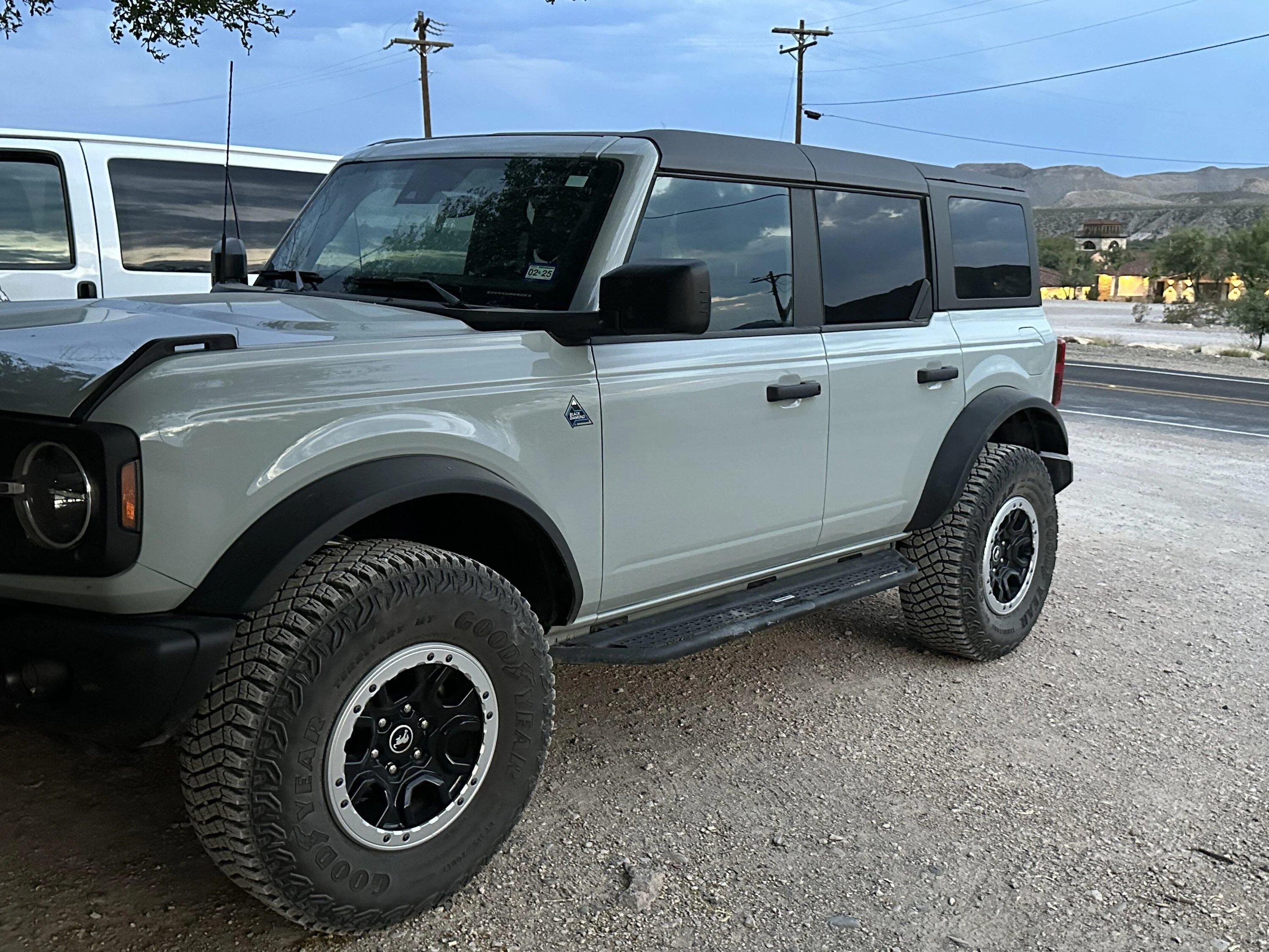 Ford Bronco SAS's First Trip Awesome to Sasquatch Museum... But Rock Chips Galore bronco teralingua