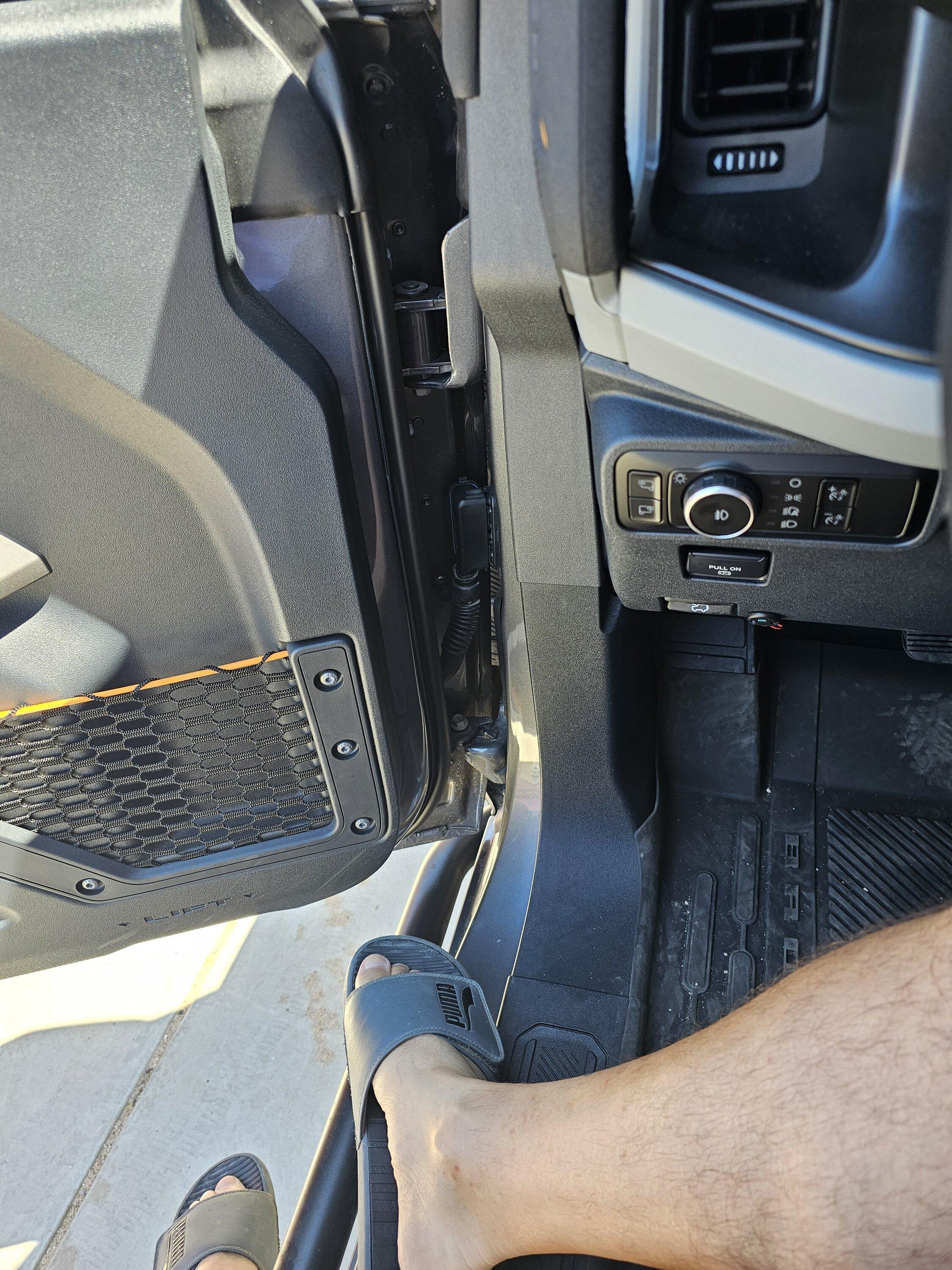 Ford Bronco Anyone else accidentally turning on headlights? 20230830_124354