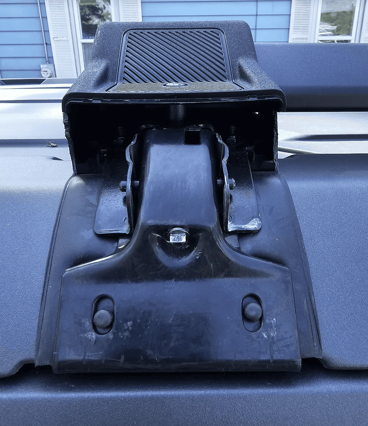 Ford Bronco OEM Rack - Broken Cover 1693758535876